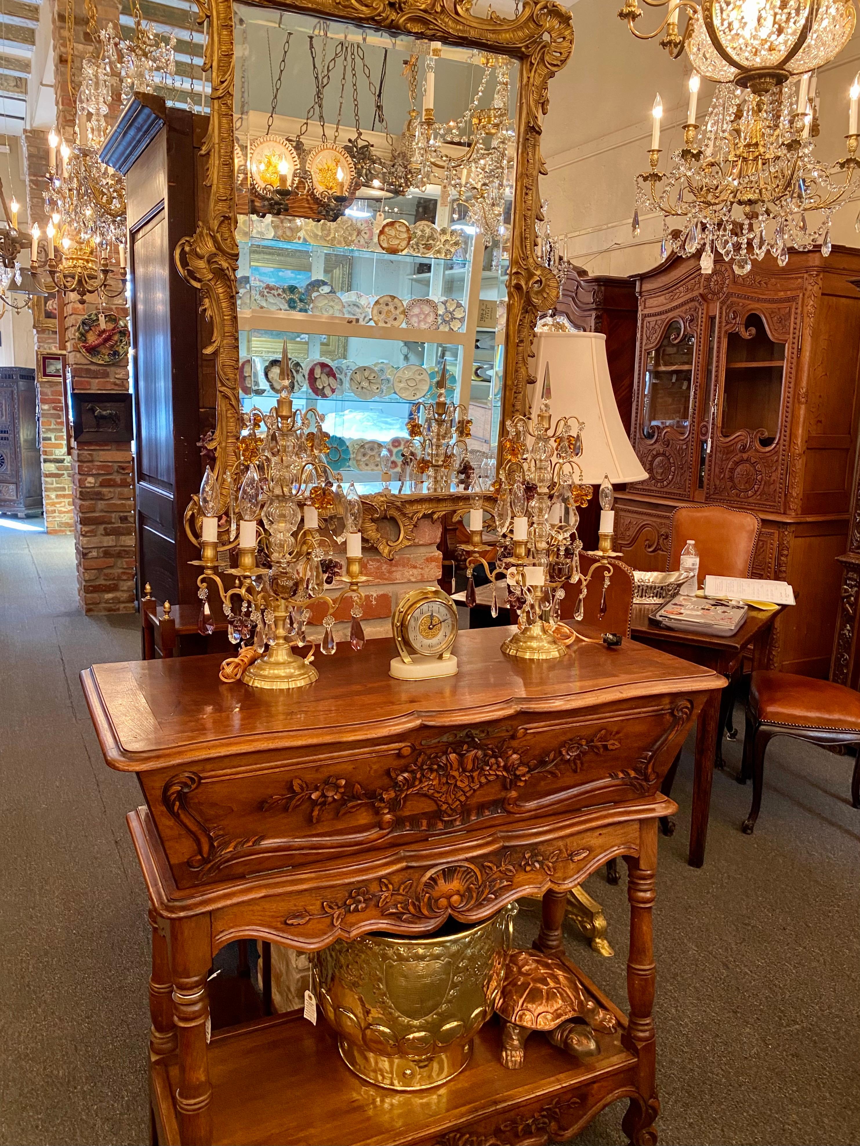 Antique English Gold Bronze and White Marble Horseshoe Desk Clock, Circa 1890 1