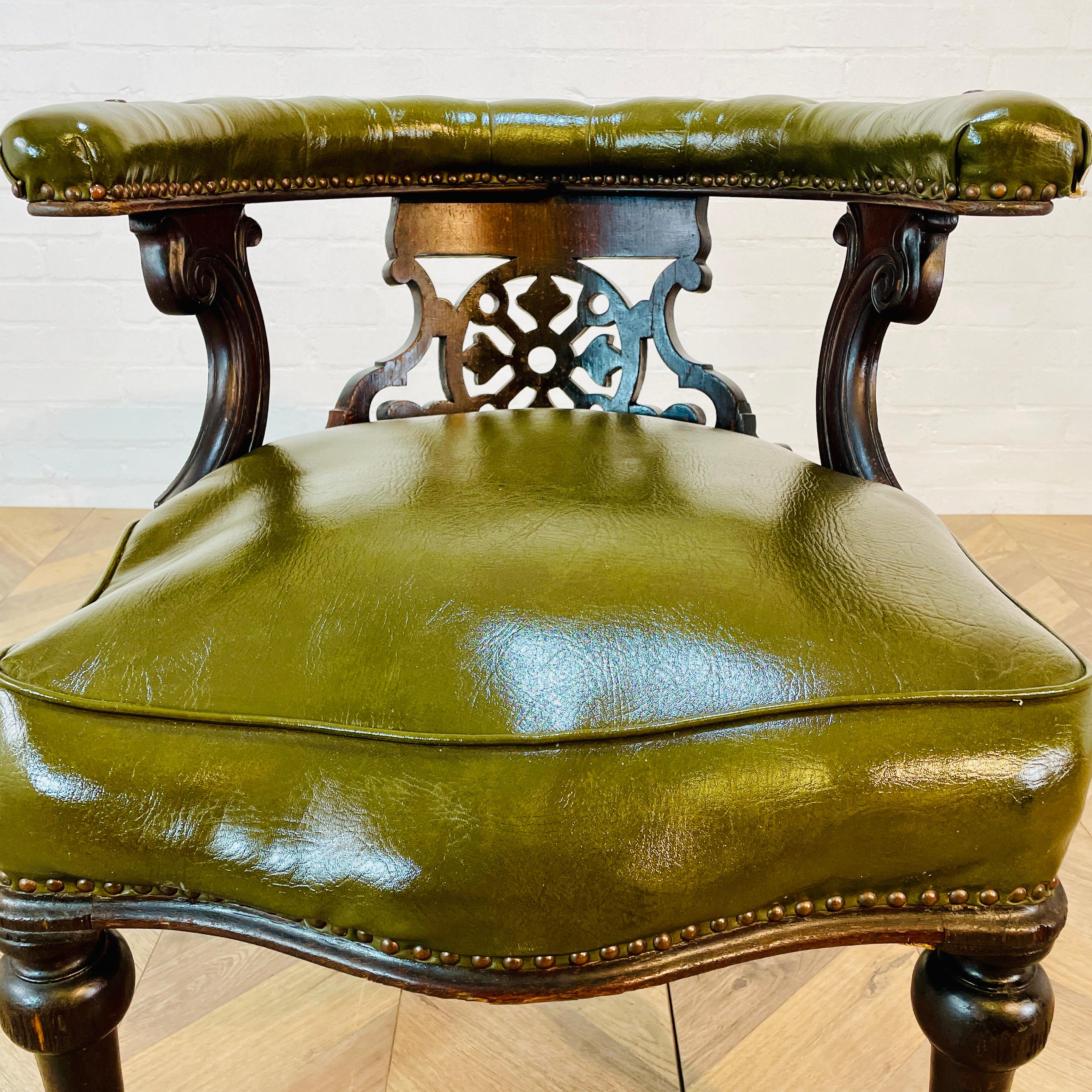 Victorian Antique English Green Leather Library Armchair on Castors, 19th Century For Sale