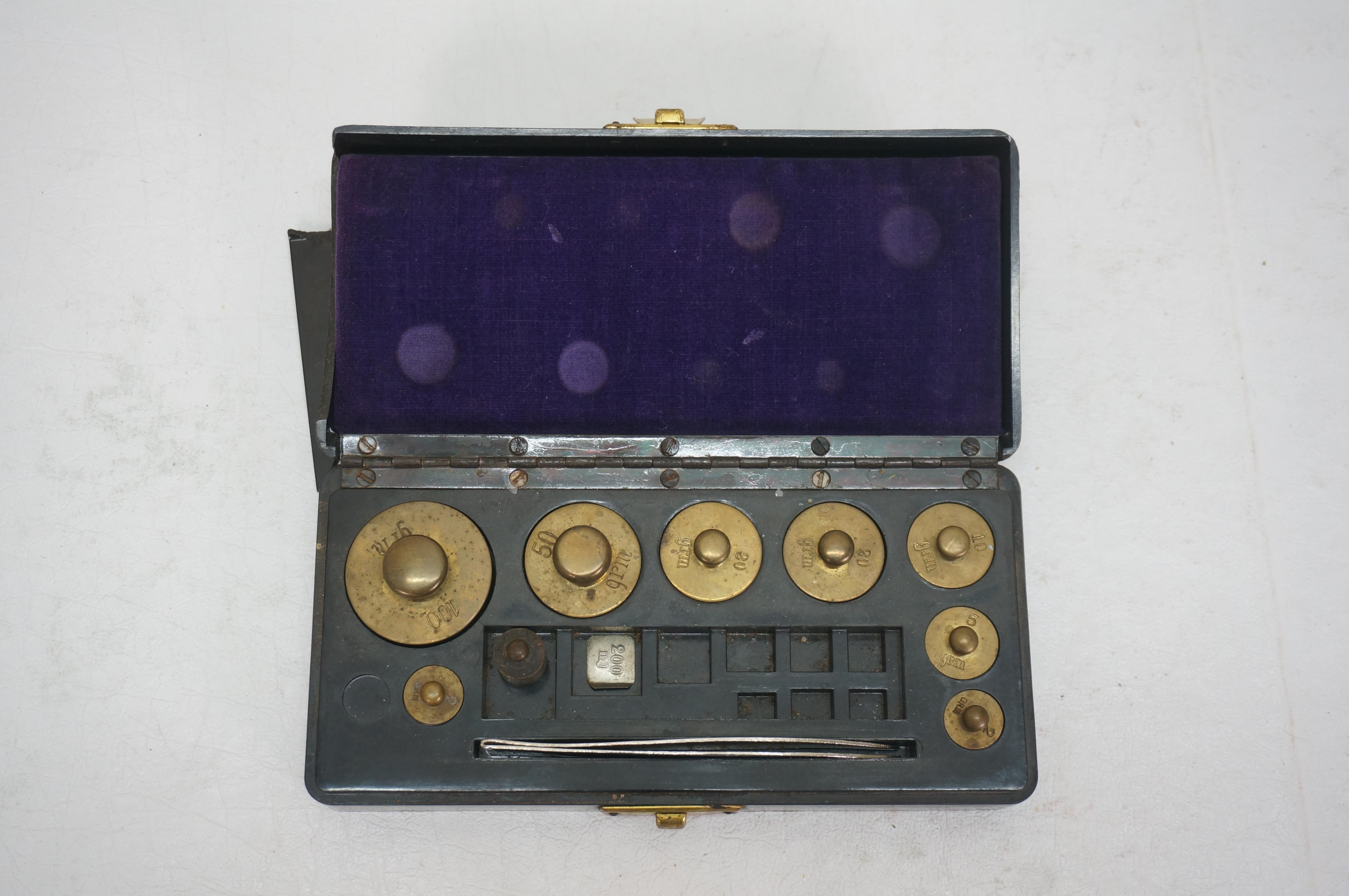 Antique English Griffin & George Cased Laboratory Pharmacy Balance Scale 18