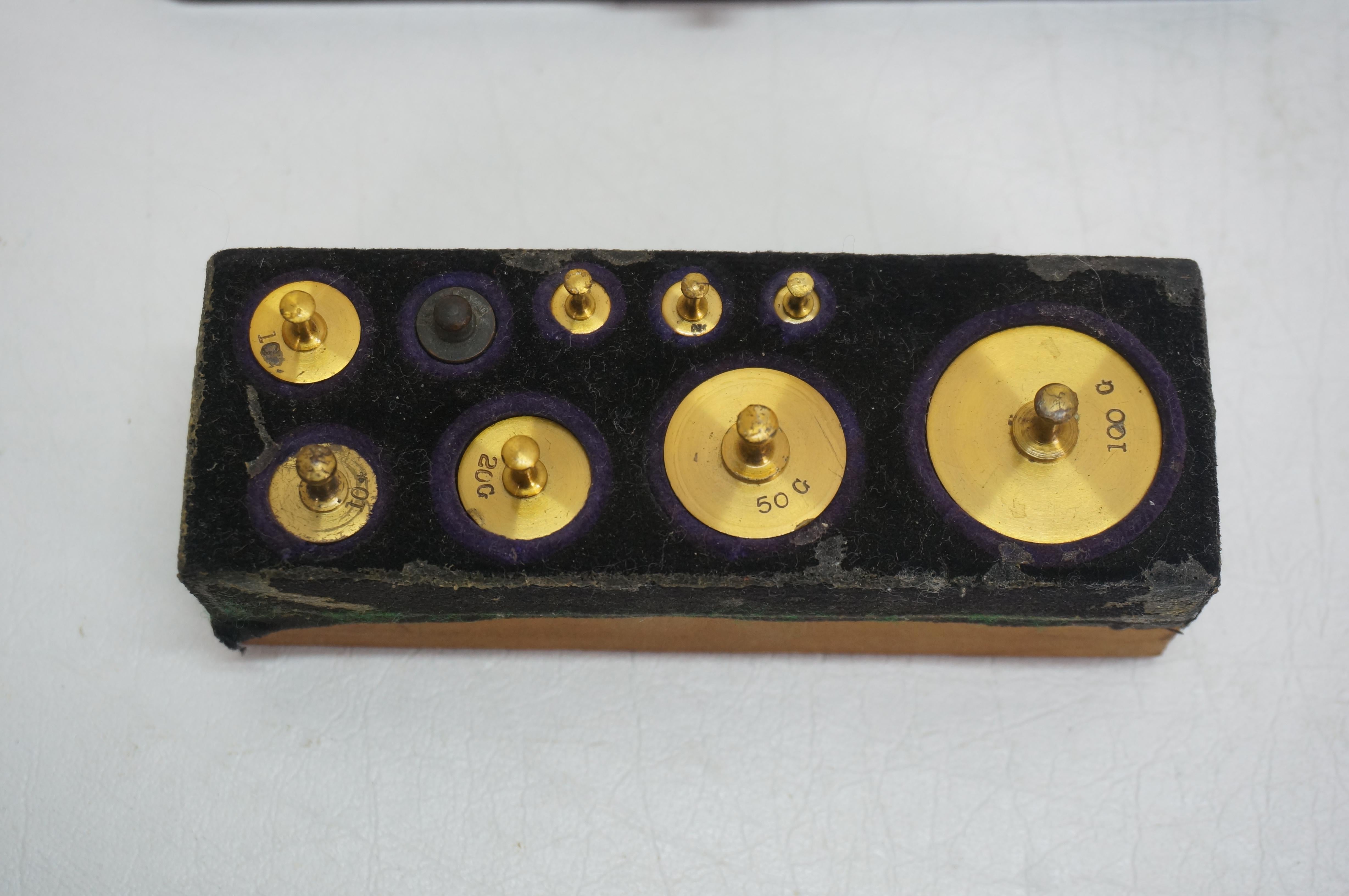Antique English Griffin & George Cased Laboratory Pharmacy Balance Scale 18