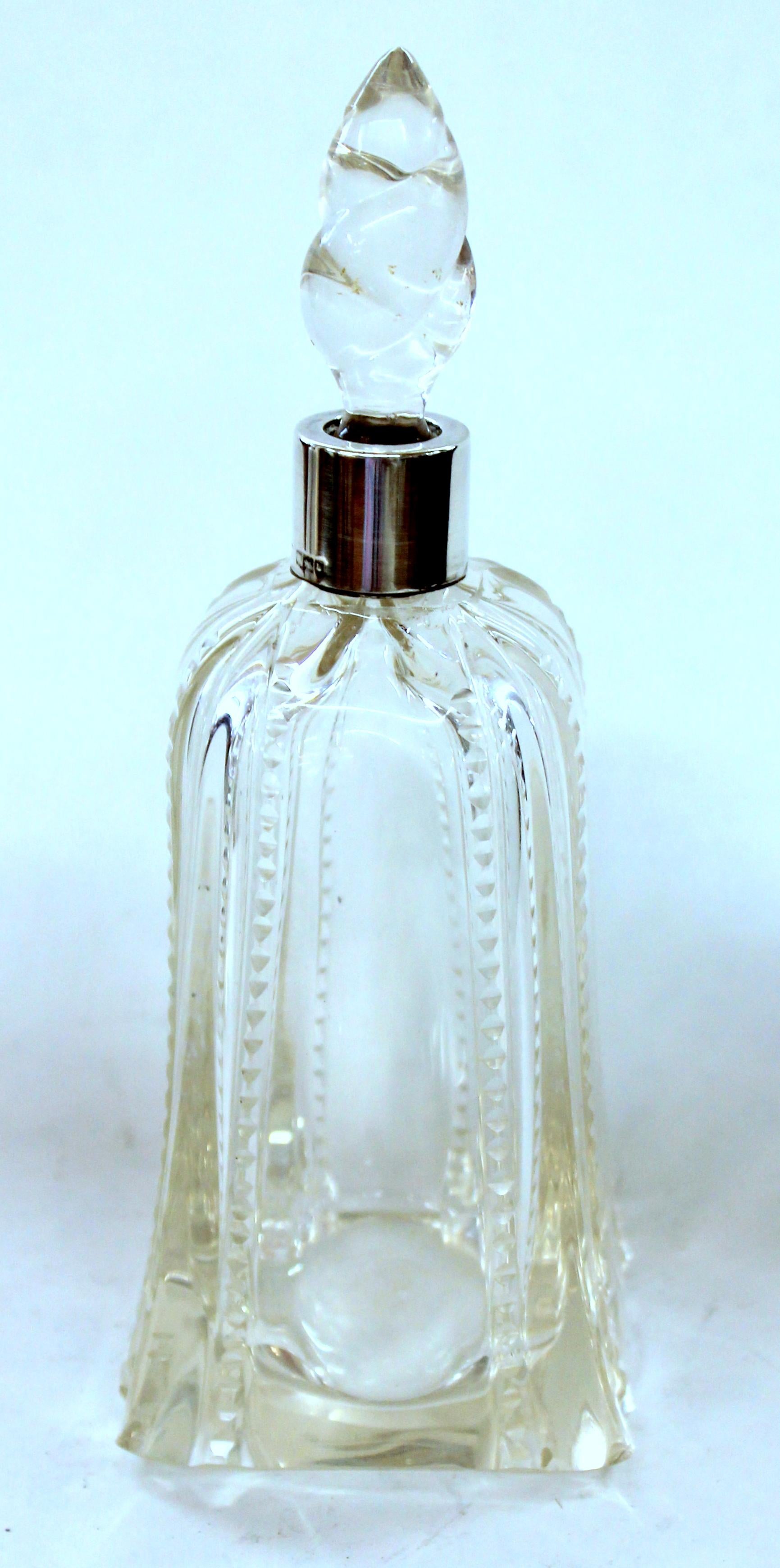 Antique English Hallmarked Sterling Collared and Cut Crystal Scent Bottles, Pair In Good Condition In Charleston, SC