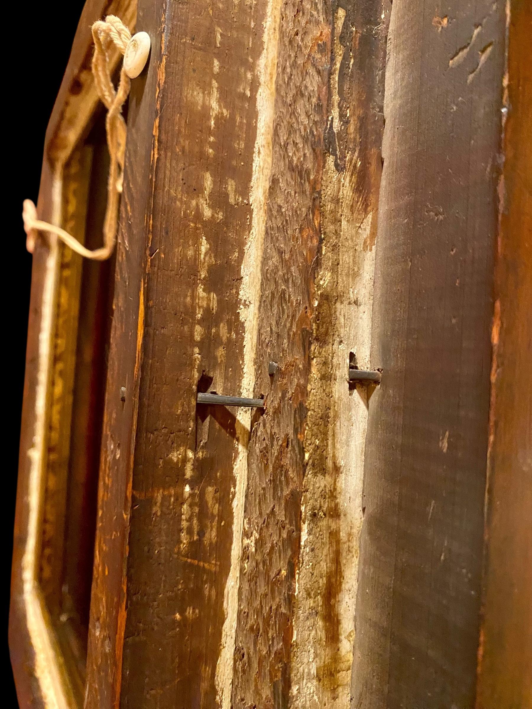 Ancien cadre mural victorien américain sculpté à la main en bois ronceux, noyer et doré en vente 7