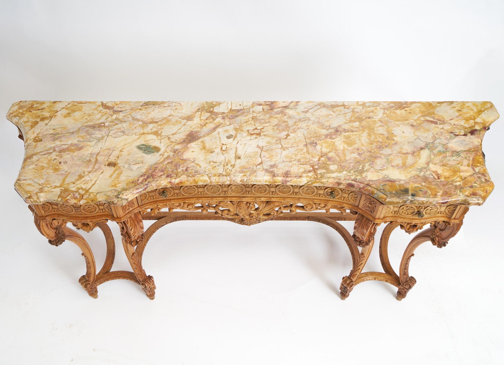 Anglais Ancienne table console continentale anglaise en chêne sculptée à la main et plateau en marbre en vente