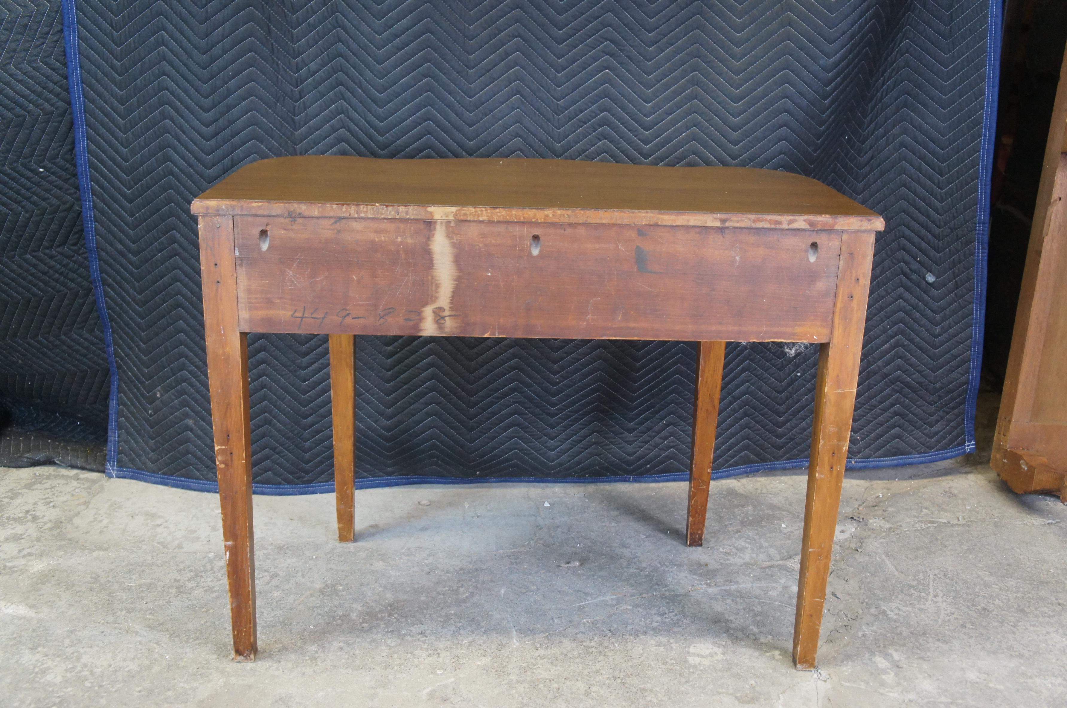 Antique English Hepplewhite Flame Mahogany Serpentine Console Table 36