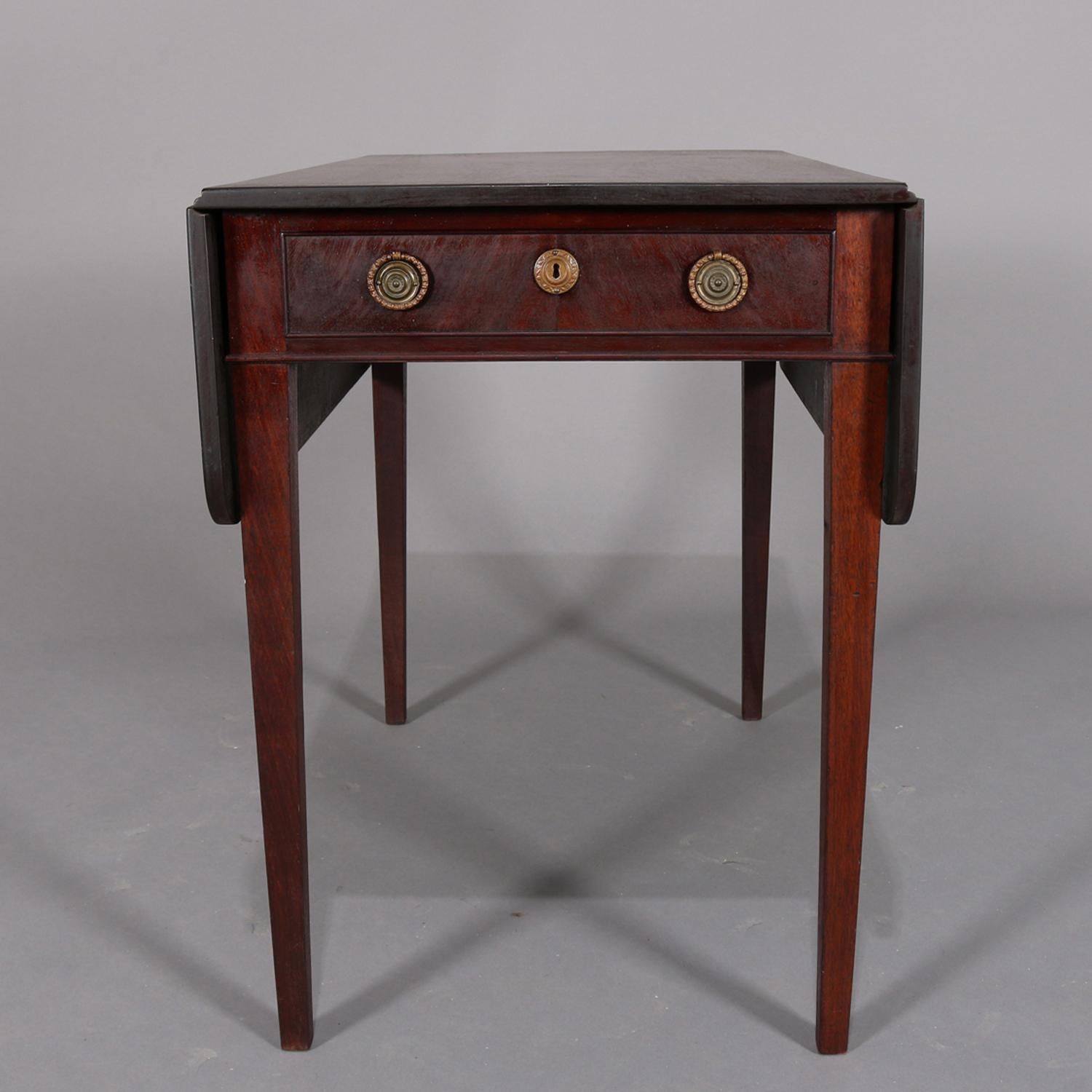 Antique English Hepplewhite Inlaid Mahogany Pembroke Drop-Leaf Table In Good Condition In Big Flats, NY