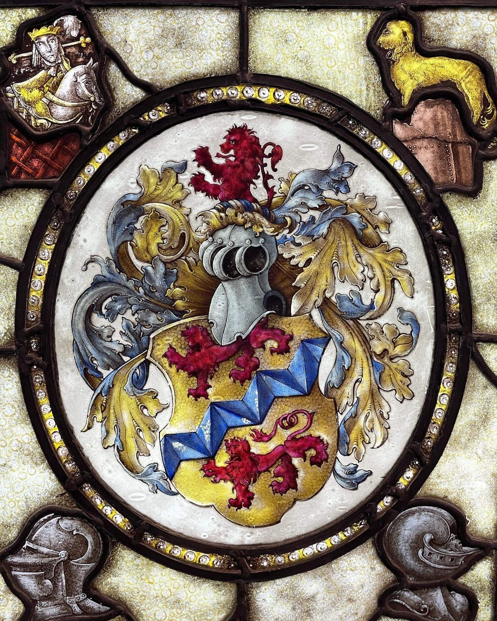A fascinating early 19th century English heraldic stained glass window detailing an unidentified family crest, circa 1820. Dating from the Georgian era, this stunning stained glass window is over 200 years old. The central crest, depicting a yellow