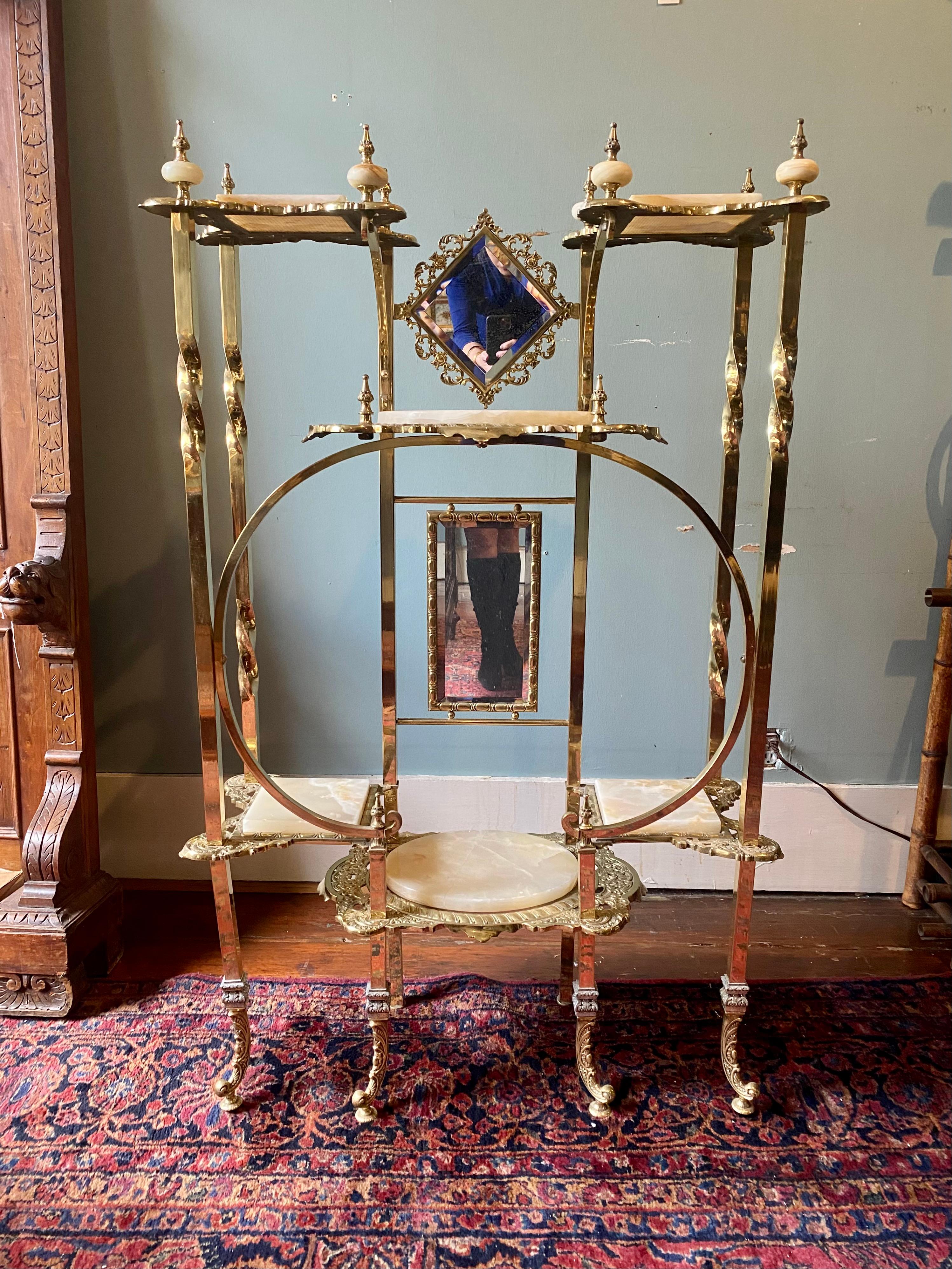 Antique English High Victorian Brass and Onyx Mirrored Etagere, Circa 1890-1910 In Good Condition In New Orleans, LA