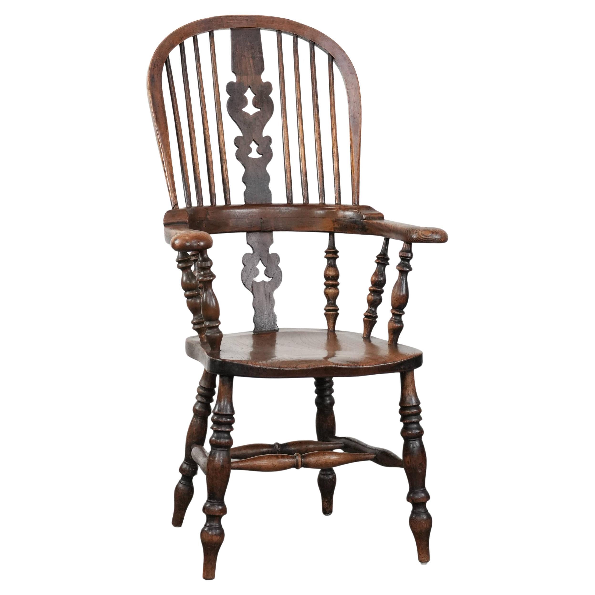 Antique English Highback Windsor Chair from the 18th Century For Sale