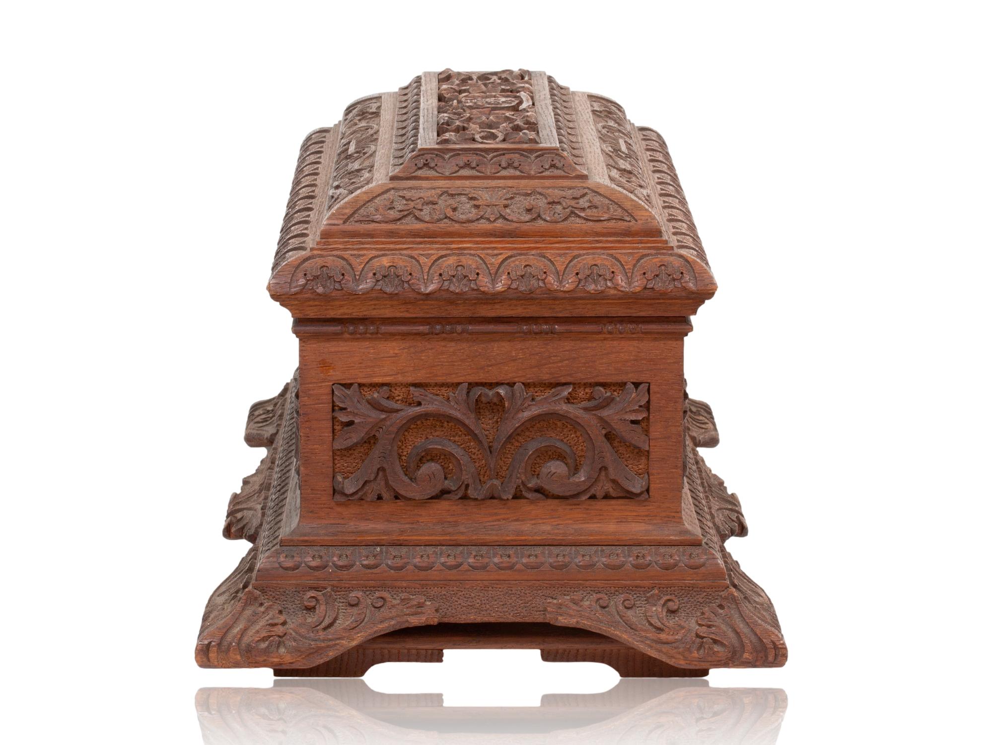 Coffret de présentation de lancement de navire HMS Trefoil anglais ancien Bon état - En vente à Northampton, GB