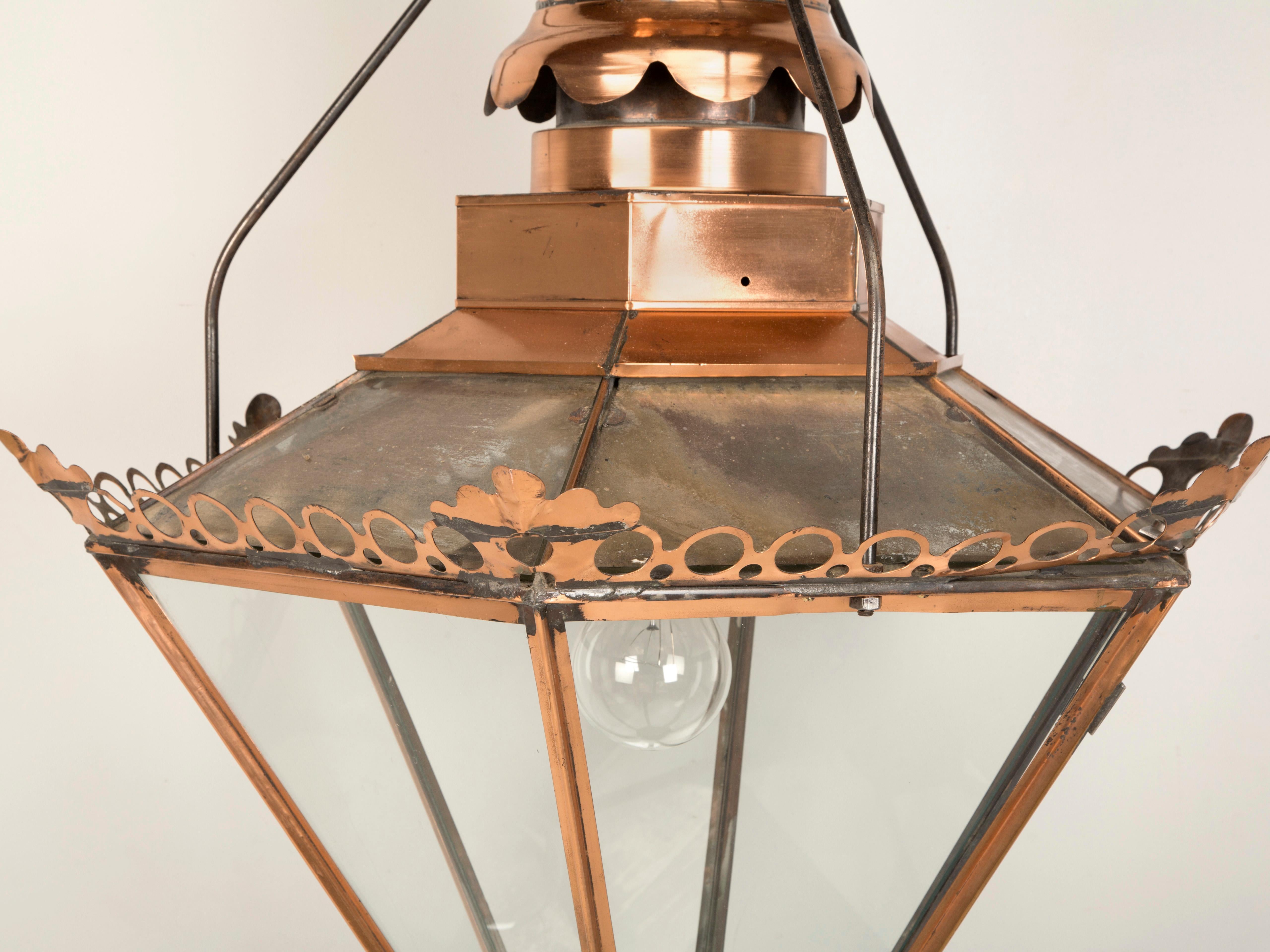Fait main Anciennes lanternes anglaises en cuivre, c1800, provenant de la gare de Birmingham (Royaume-Uni) en vente