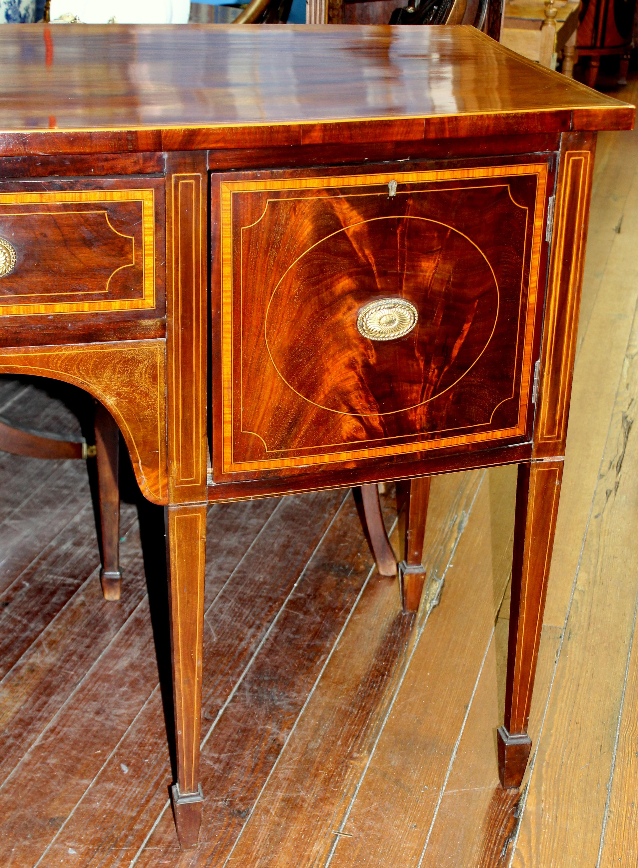 Inlay Antique English Inlaid Flame Mahogany Hepplewhite Style Bow-Front Sideboard