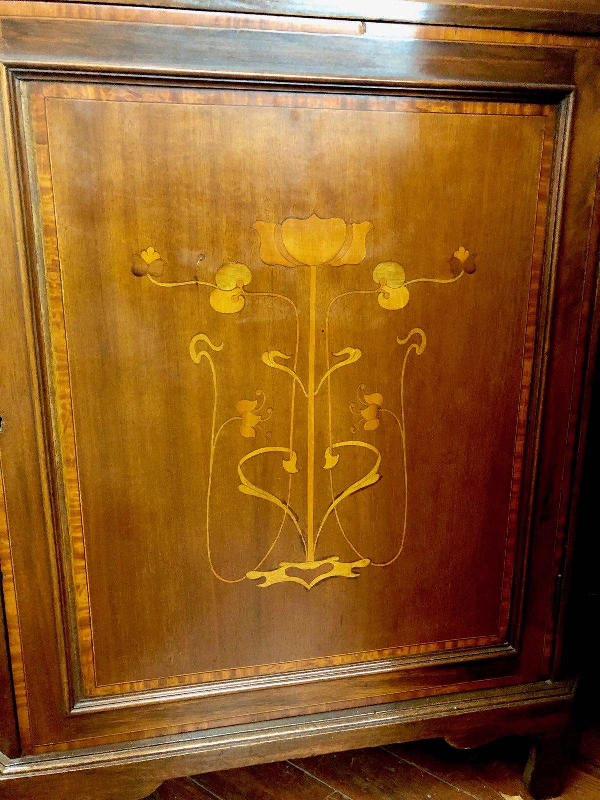 19th Century Antique English Inlaid Mahogany Art Nouveau Corner Cabinet