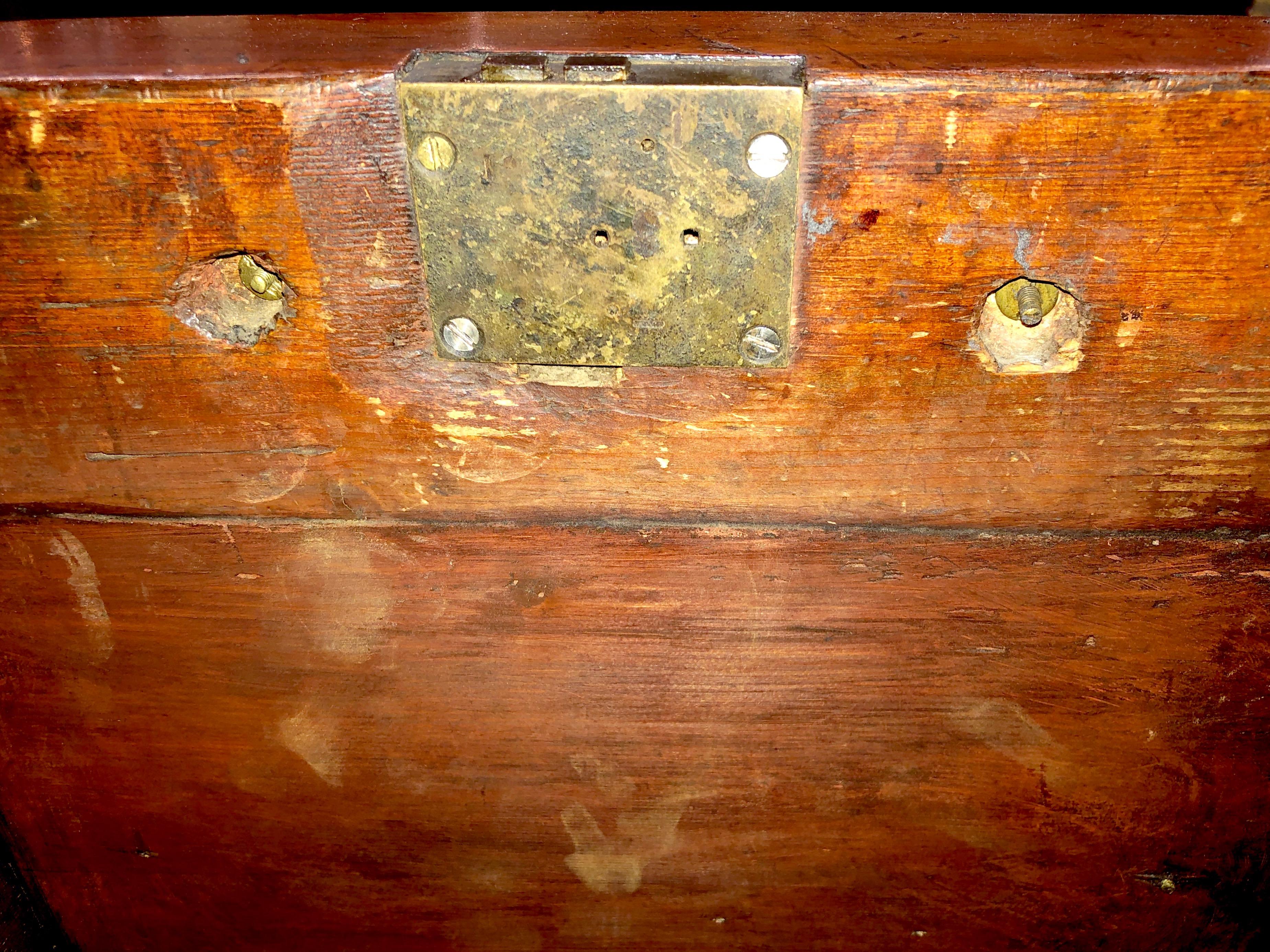 Antique English Inlaid Mahogany Hepplewhite Style George III Bow-Front Sideboard 7