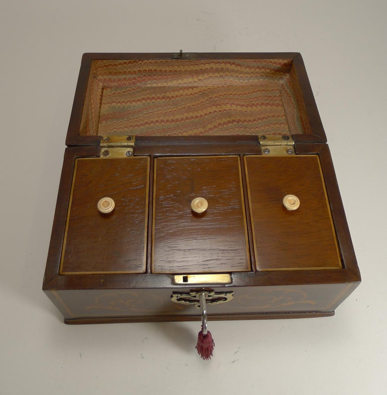Antique English Inlaid Mahogany Tea Caddy, circa 1790 For Sale at