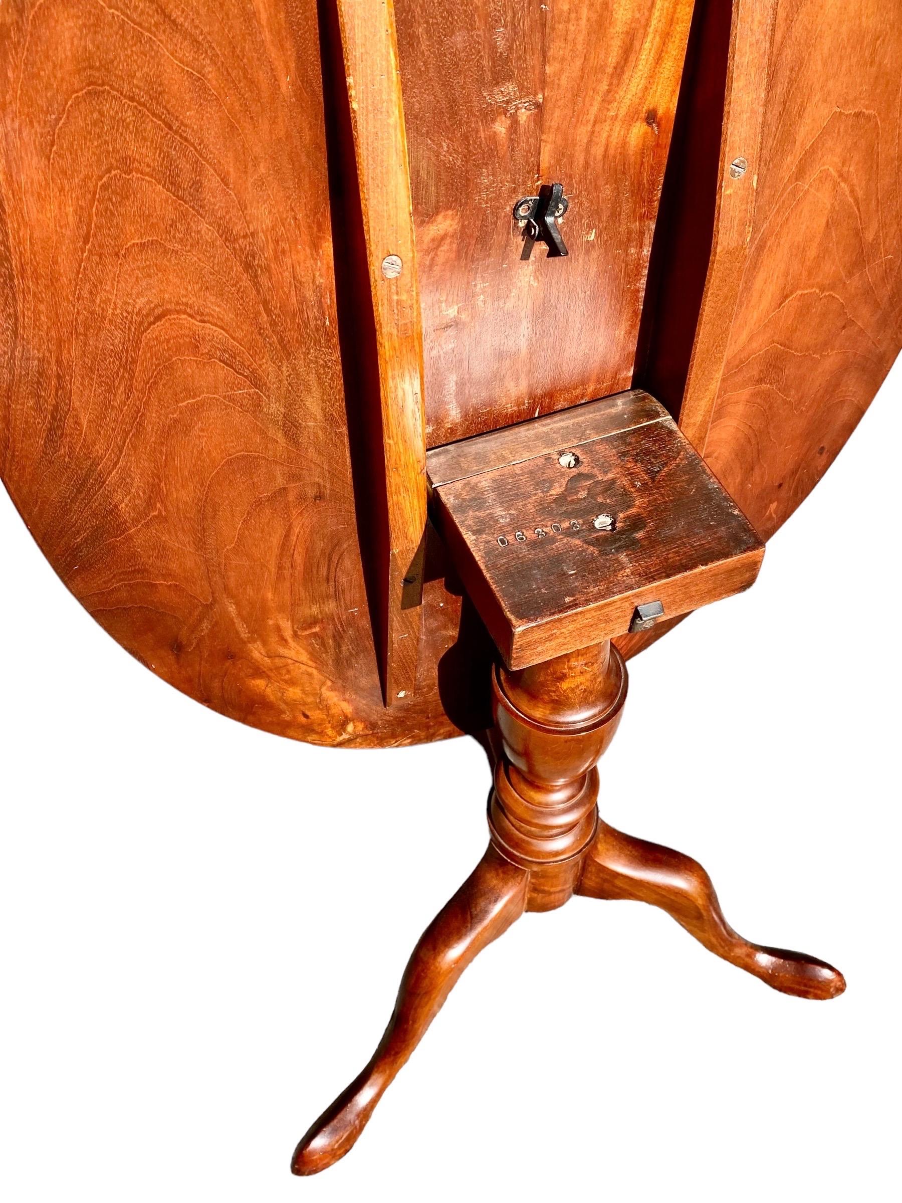 Antique English Inlaid Mahogany Tilt Top Side Table For Sale 2