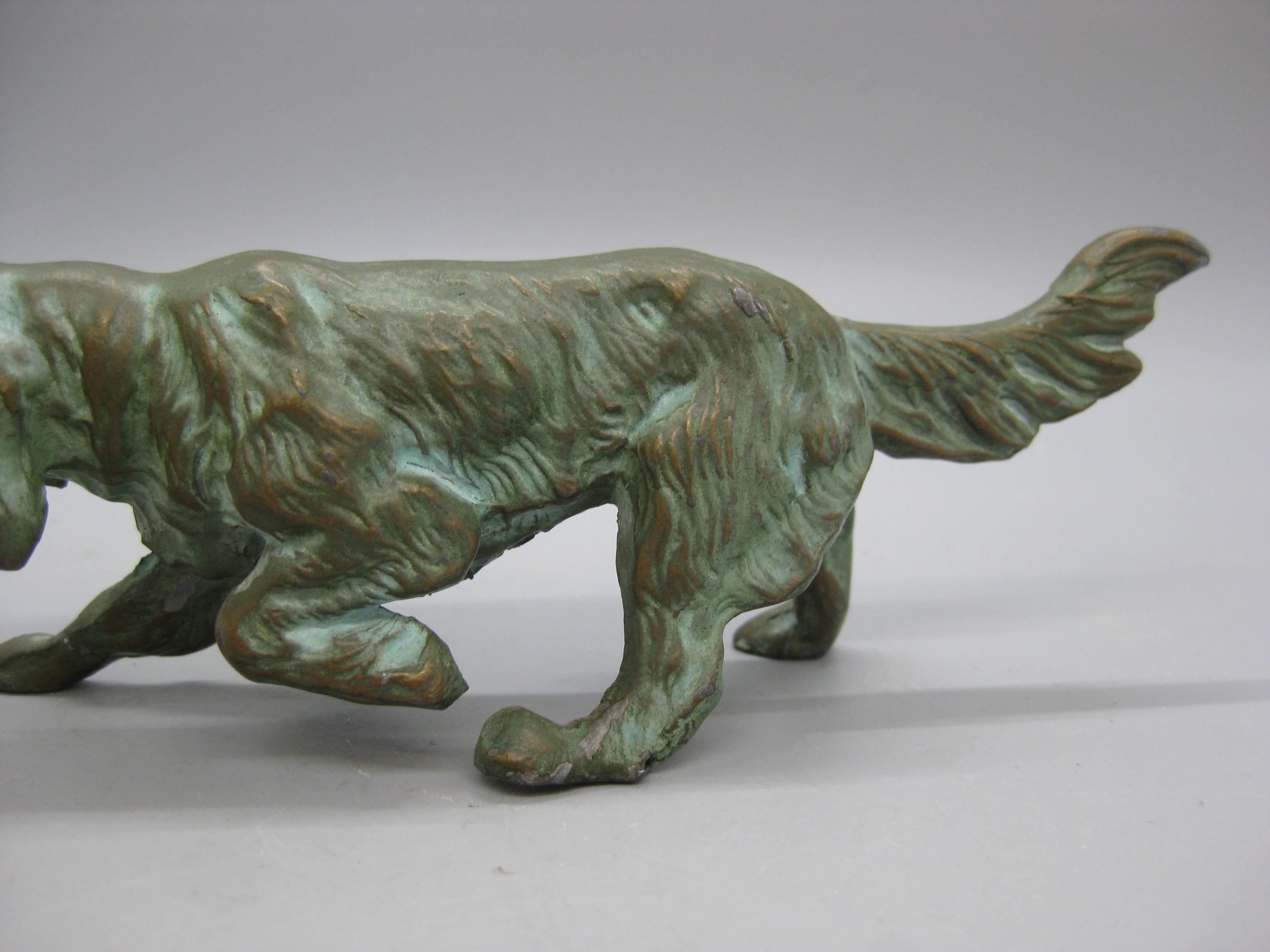 Francese Antique English Irish Setter Dog Figural Verdigris Bronze Figurine Sculpture in vendita