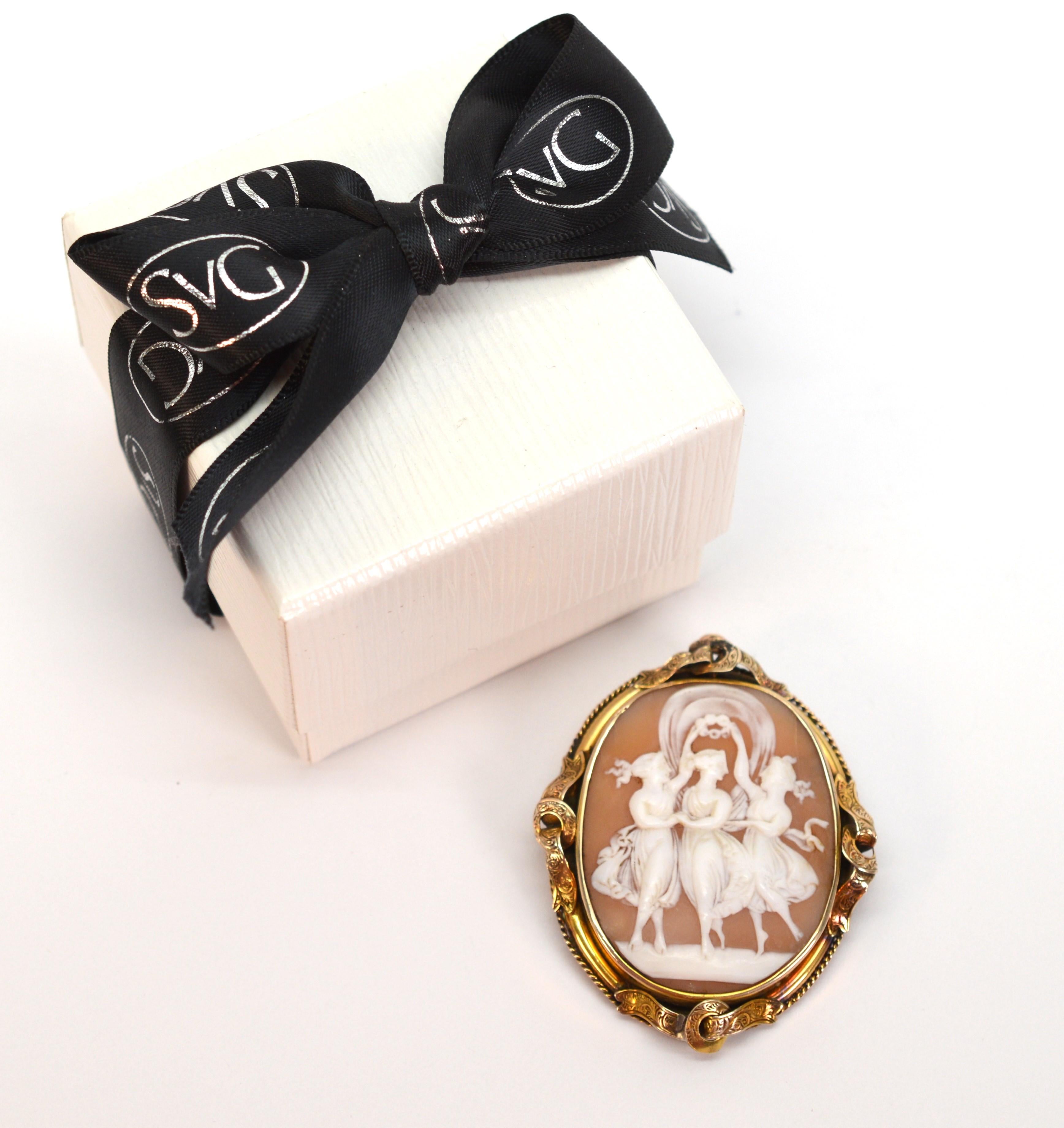 Antique English Irish Victorian Three Graces Shell Cameo Pendant w Gold For Sale 2
