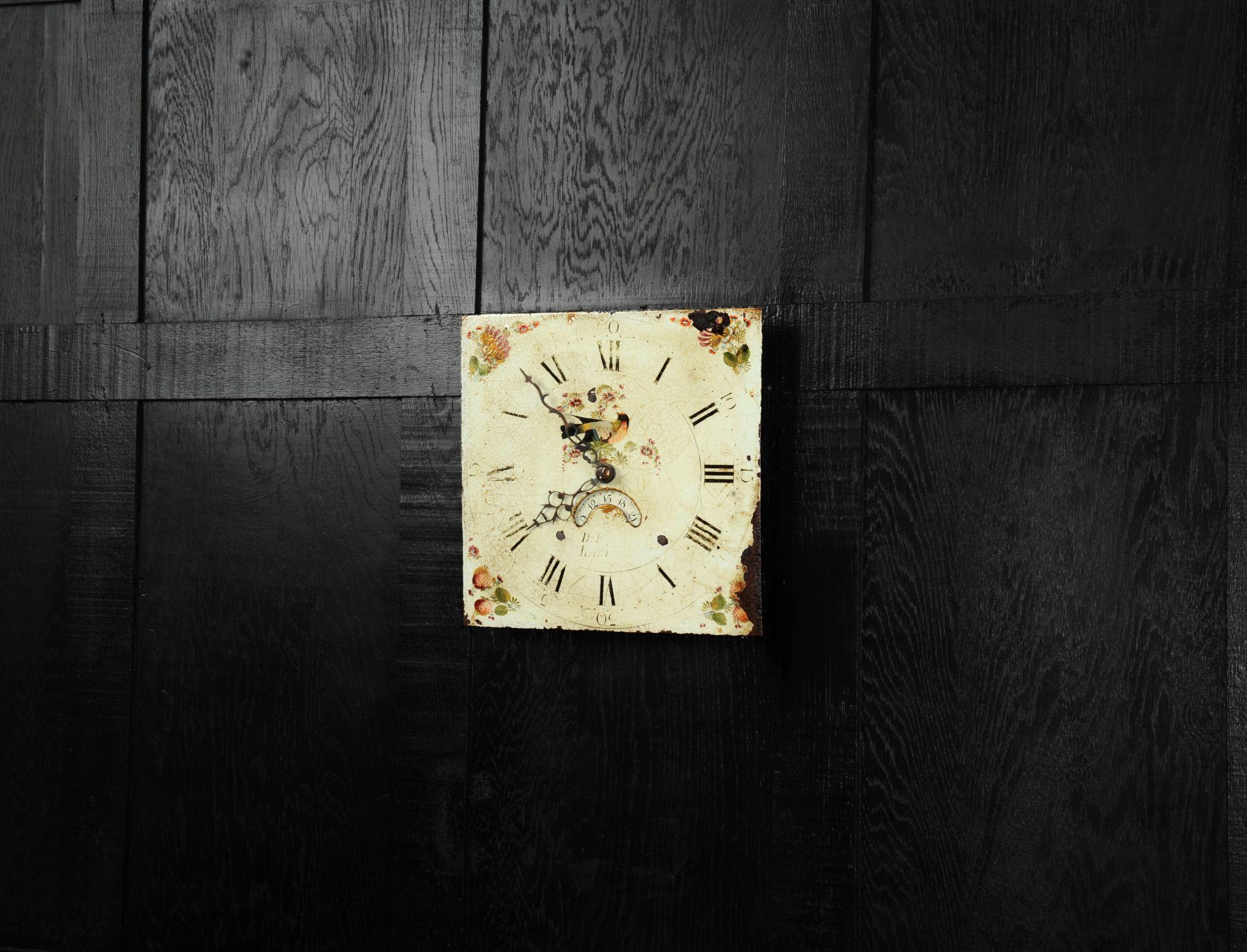 Ancienne horloge anglaise en fer avec cadran et oiseau, entièrement fonctionnelle Abîmé - En vente à Belper, Derbyshire