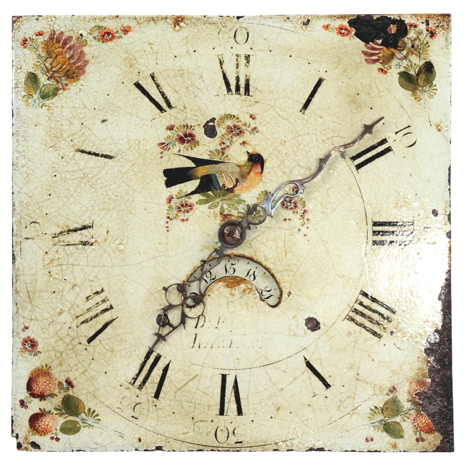Ancienne horloge anglaise en fer avec cadran et oiseau, entièrement fonctionnelle en vente
