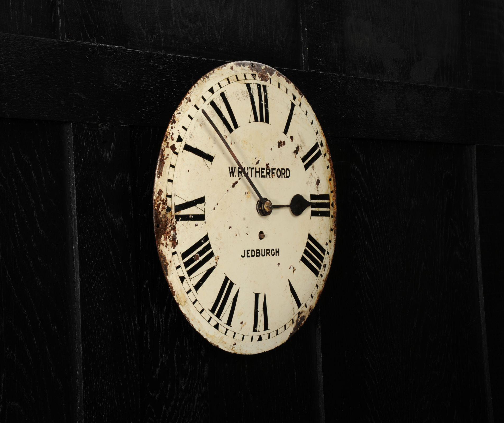 Antikes englisches Eisen-Uhr Zifferblatt Zifferblatt, voll funktionsfähig im Angebot 3
