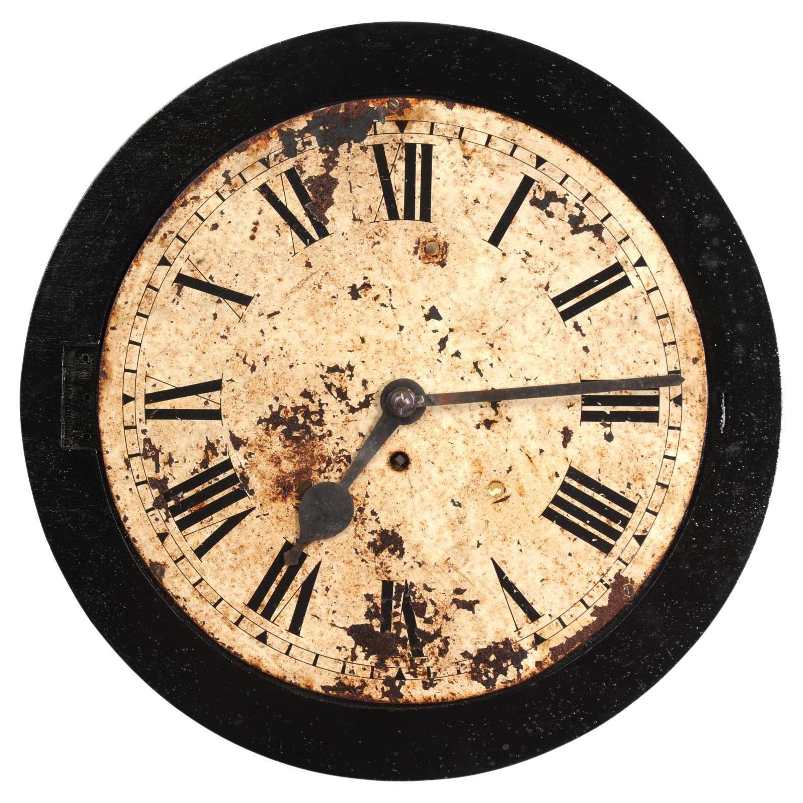 Antikes englisches Eisen-Uhr Zifferblatt Zifferblatt, voll funktionsfähig im Angebot