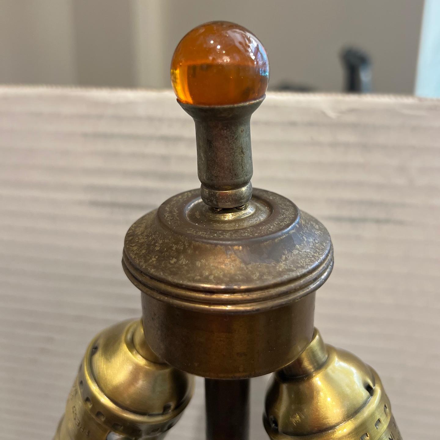 Antique English Iron Lamp In Good Condition For Sale In New York, NY