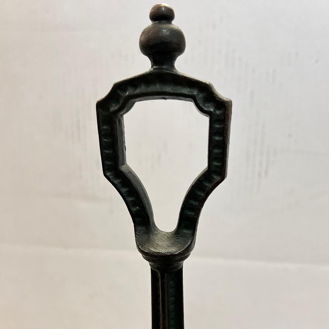 Antique English Iron Umbrella Stand In Good Condition For Sale In New York, NY