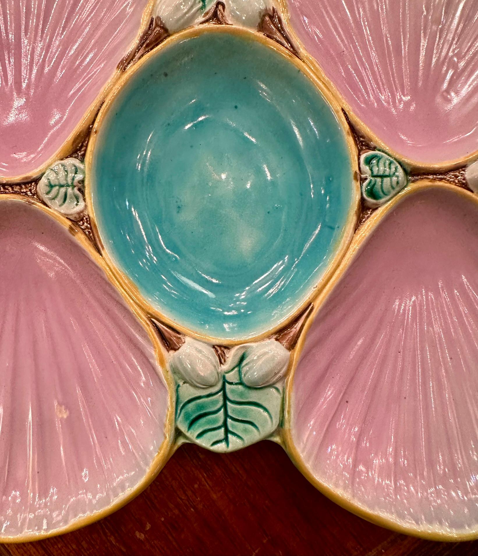 Antique English J. Holdcroft Porcelain Pond Lily Design Oyster Plate, Circa 1890 For Sale 1
