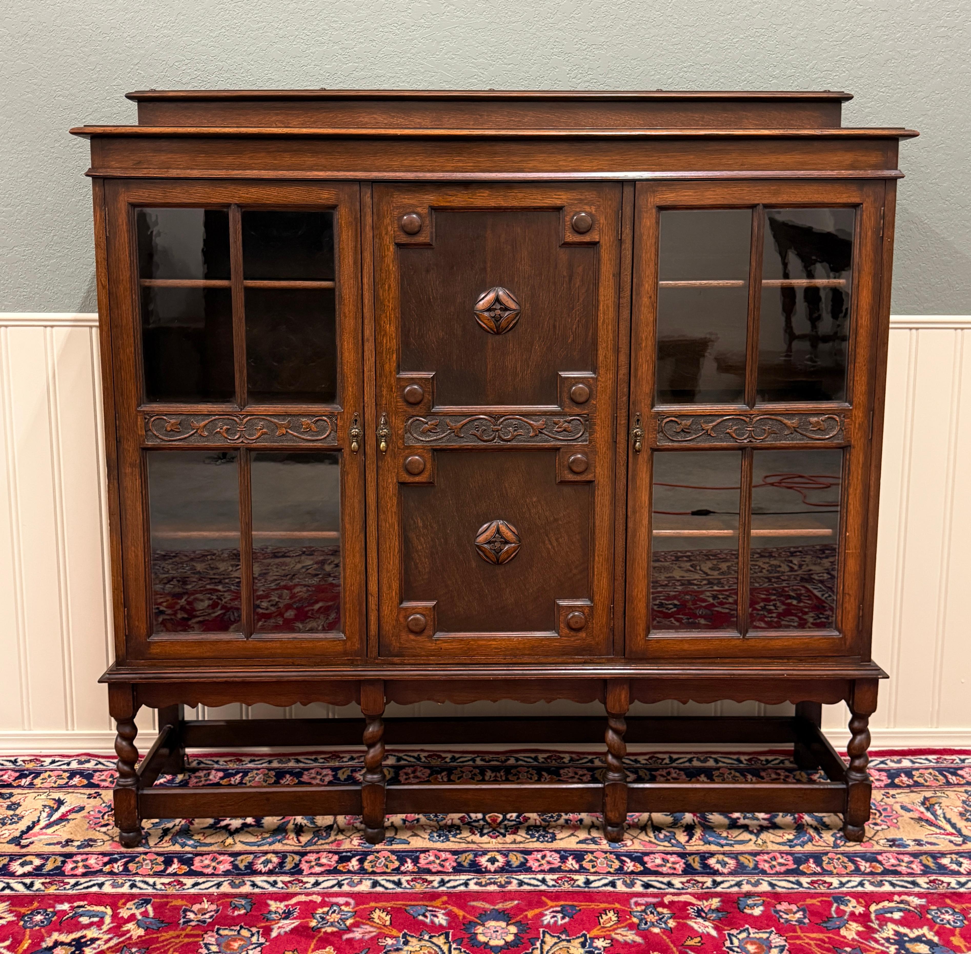 Ancienne bibliothèque anglaise jacobéenne Armoire verre ondulé Barley Twist Oak en vente 9