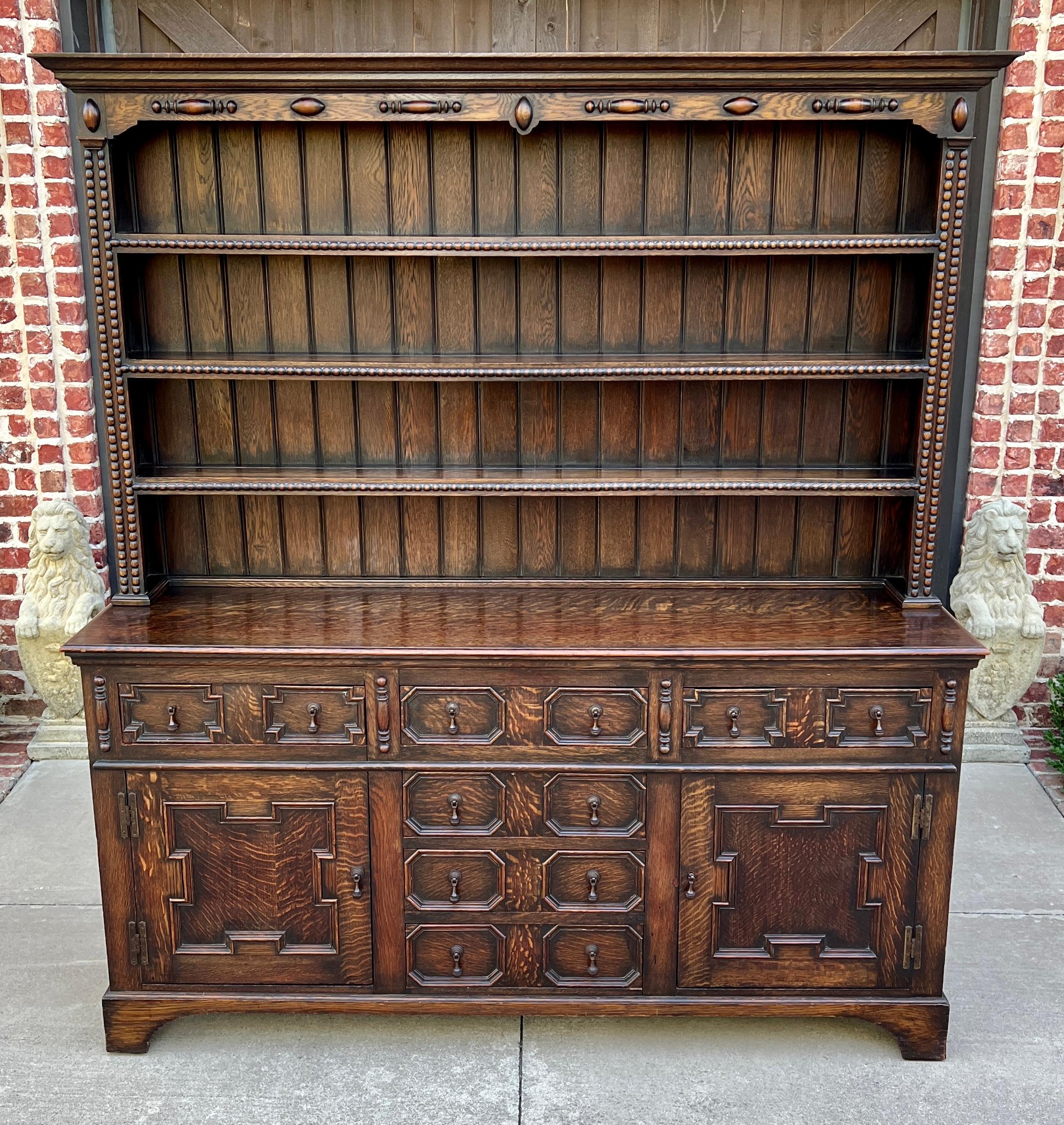 Antique English Jacobean Oak Welsh Plate Dresser Sideboard Server c. 1900 In Good Condition In Tyler, TX