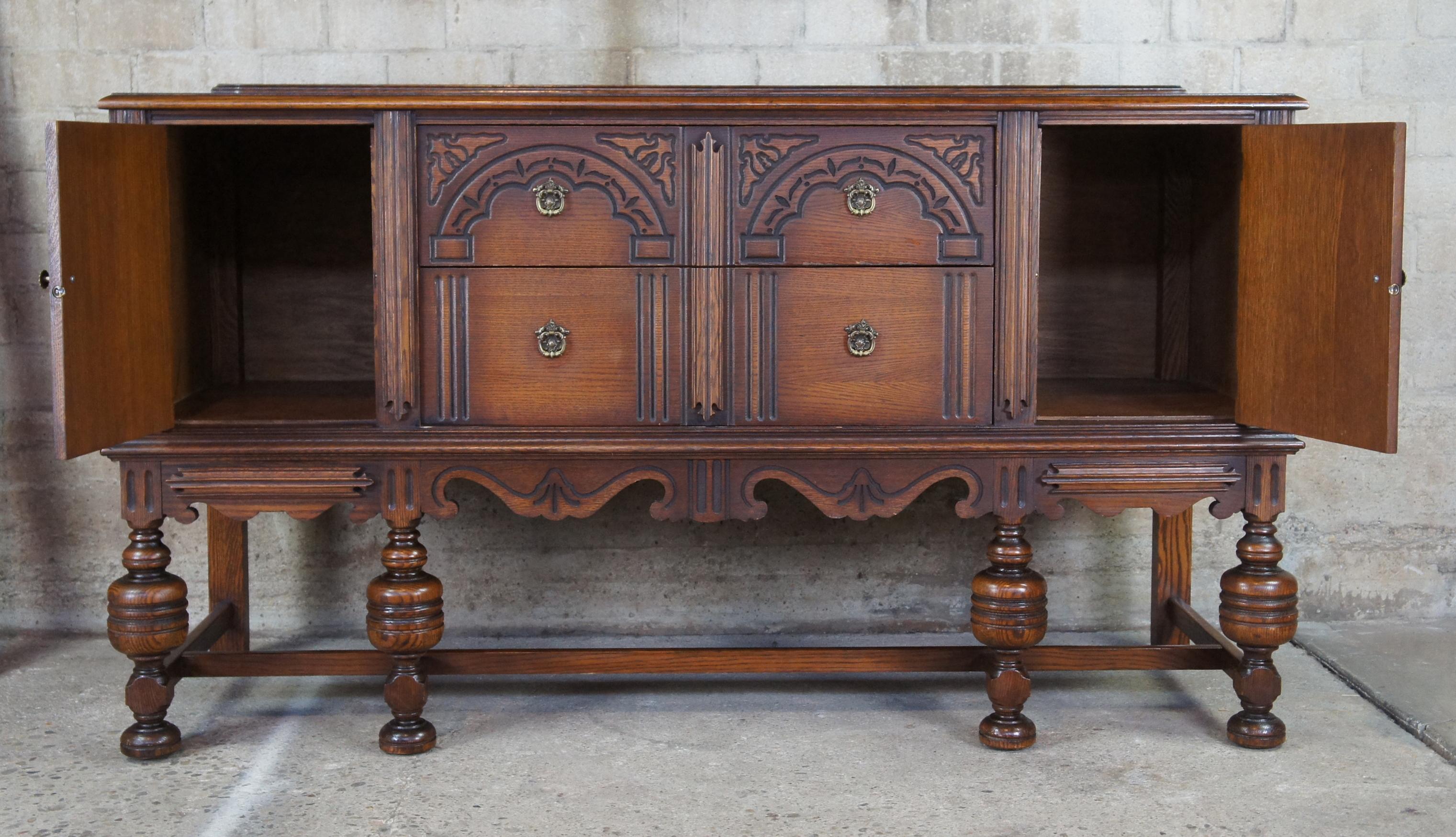 Antique English Jacobean Revival Oak Buffet Server Sideboard Credenza In Good Condition In Dayton, OH