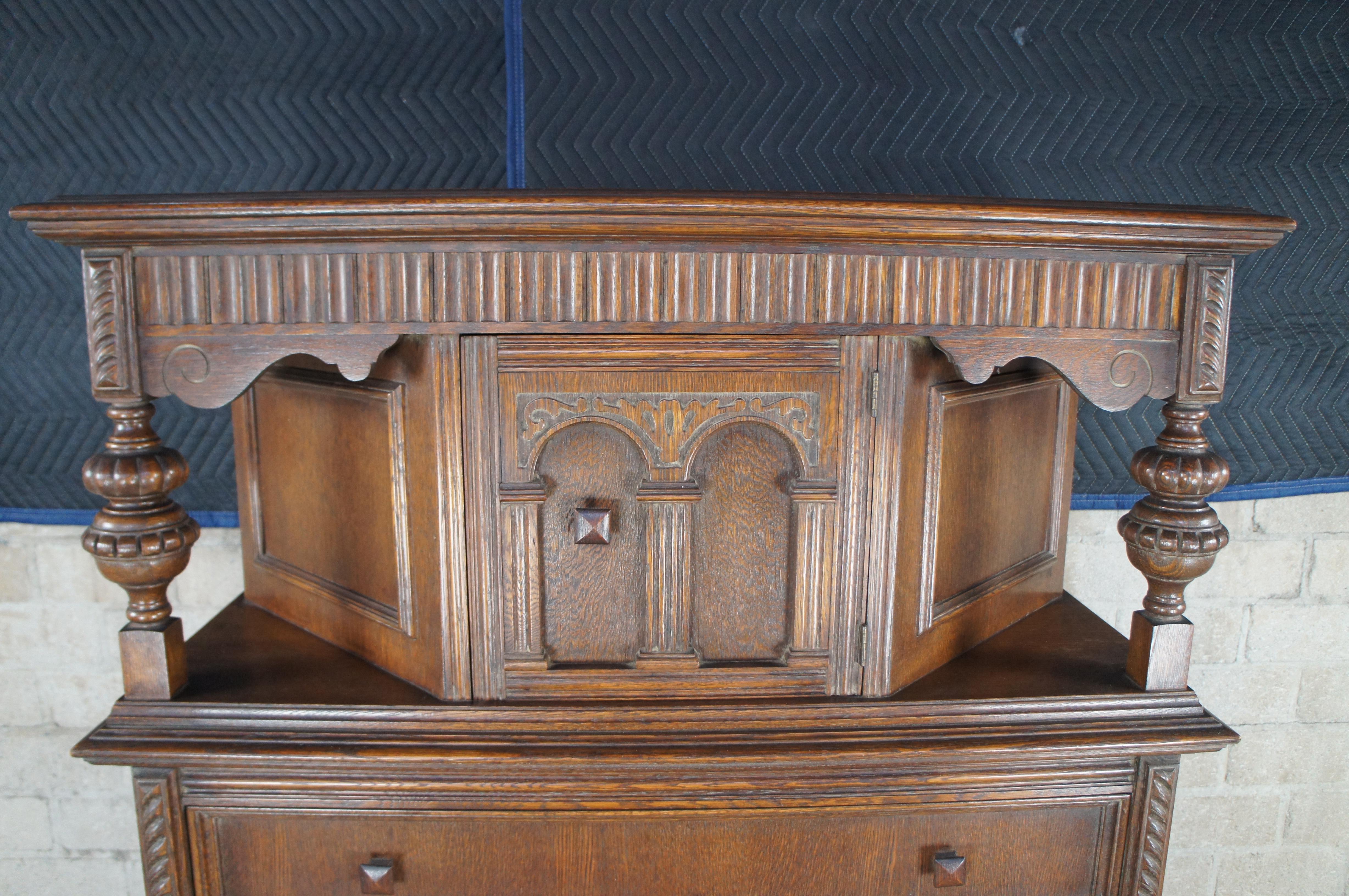 Antique English Jacobean Style Carved Oak Court Cupboard Hutch Sideboard Dry Bar In Good Condition For Sale In Dayton, OH