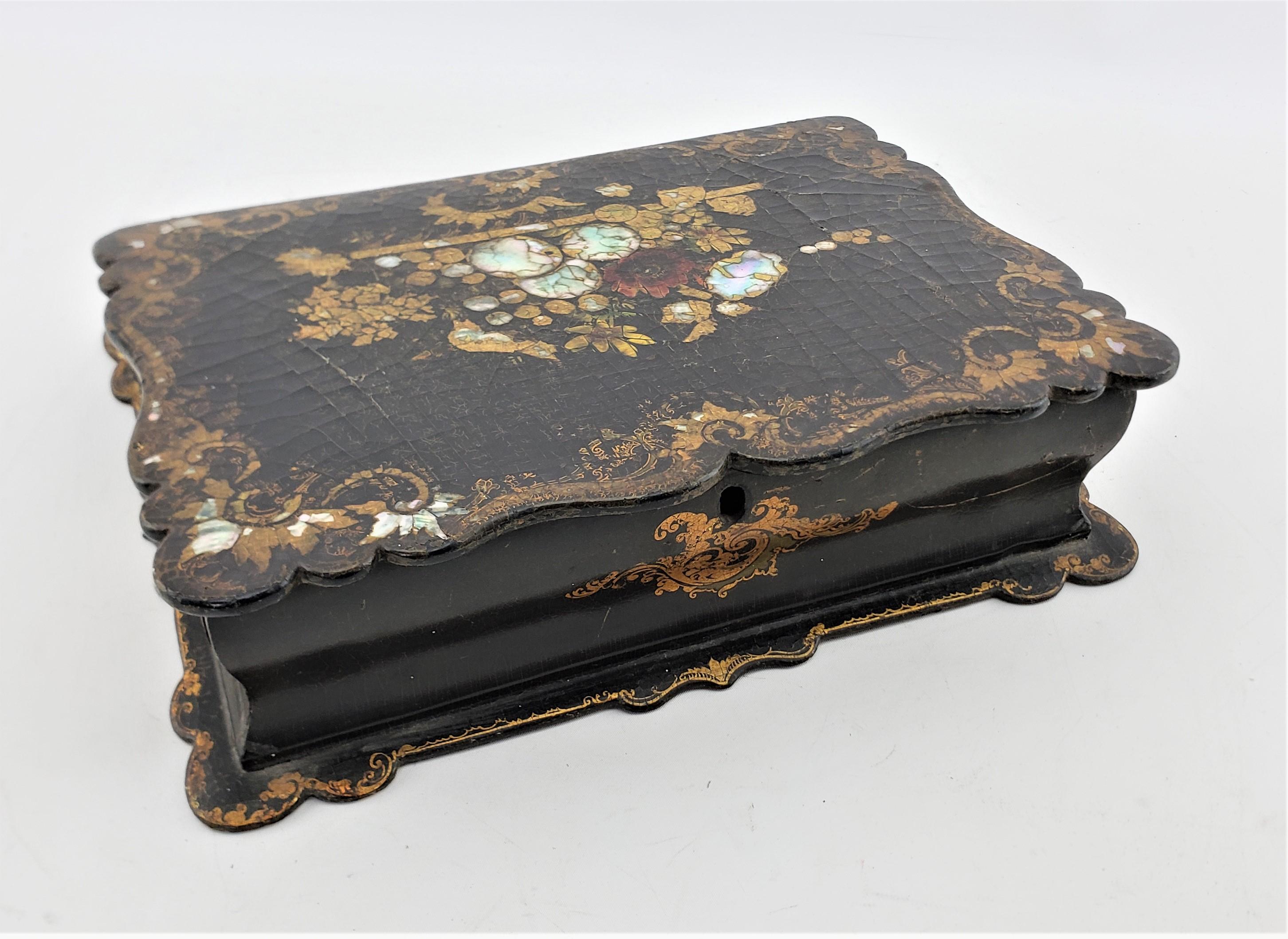 Antiguo escritorio inglés Jennens and Bettridge de papel maché para señoras Papel en venta