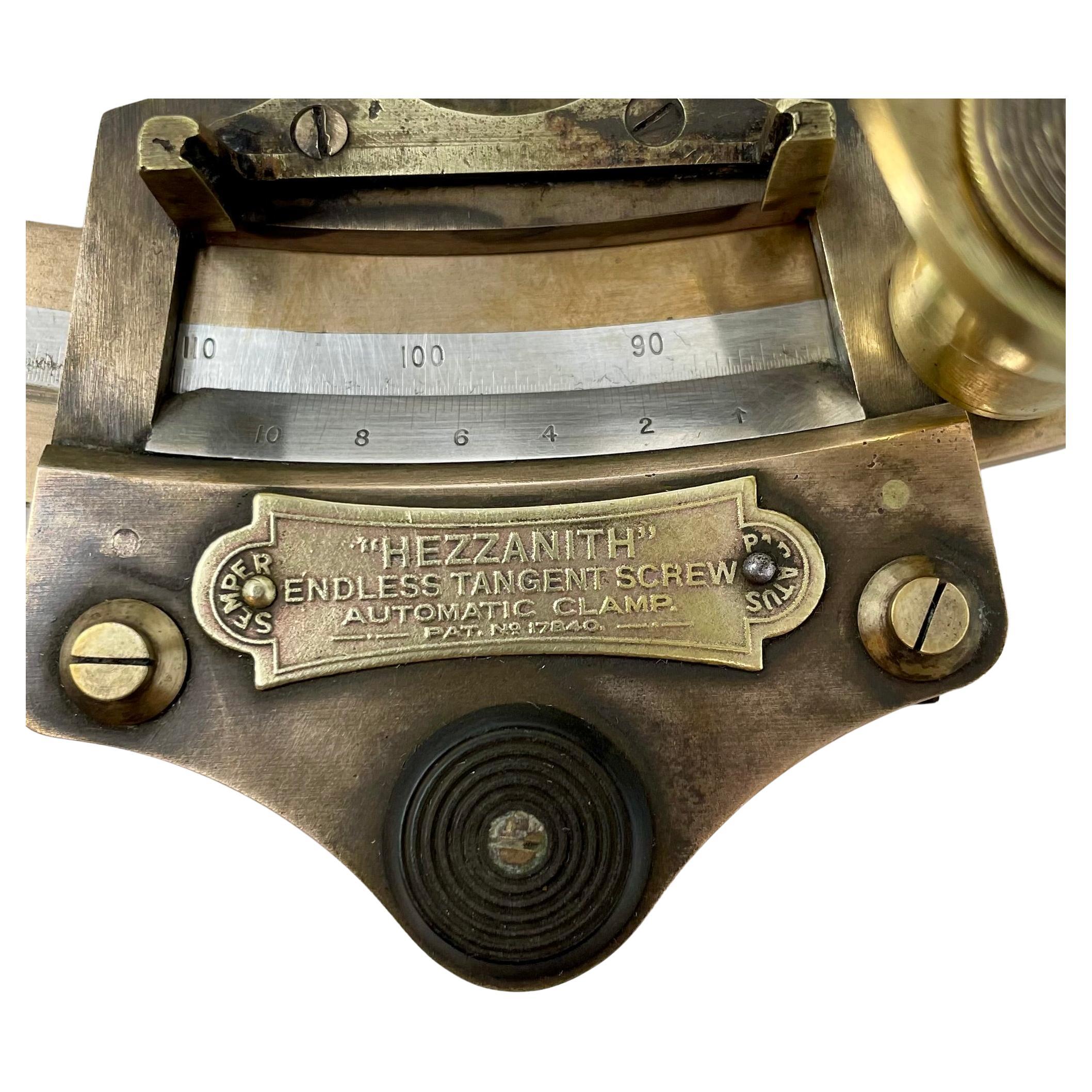 Antico sestante inglese John Parks & Sons in ottone con custodia originale, anni '20 circa. 4