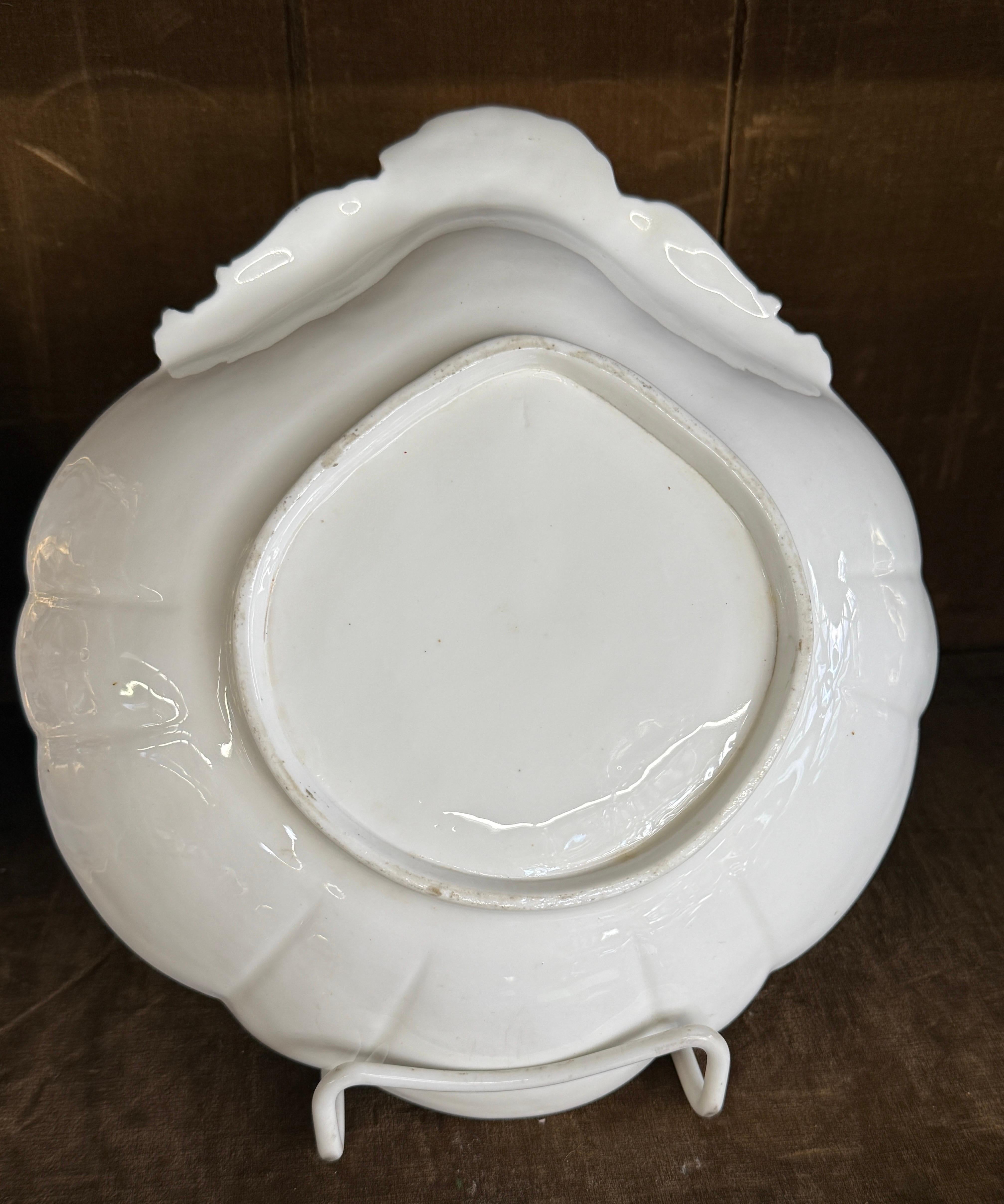 Antique English John Rose Coalport Periwinkle and Gilt Botanical Dessert Shell For Sale 2
