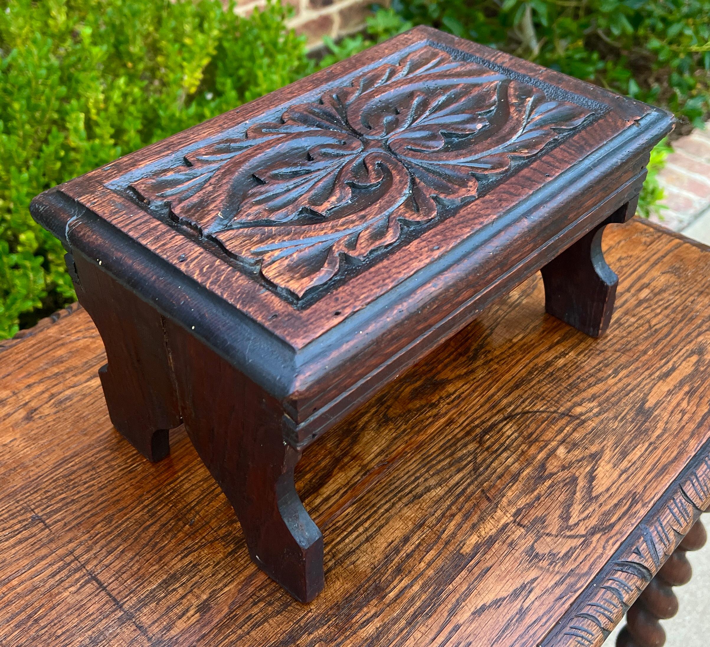 Antique English Kettle Stand Small Footstool Bench Carved Oak c. 1920s-30s For Sale 4