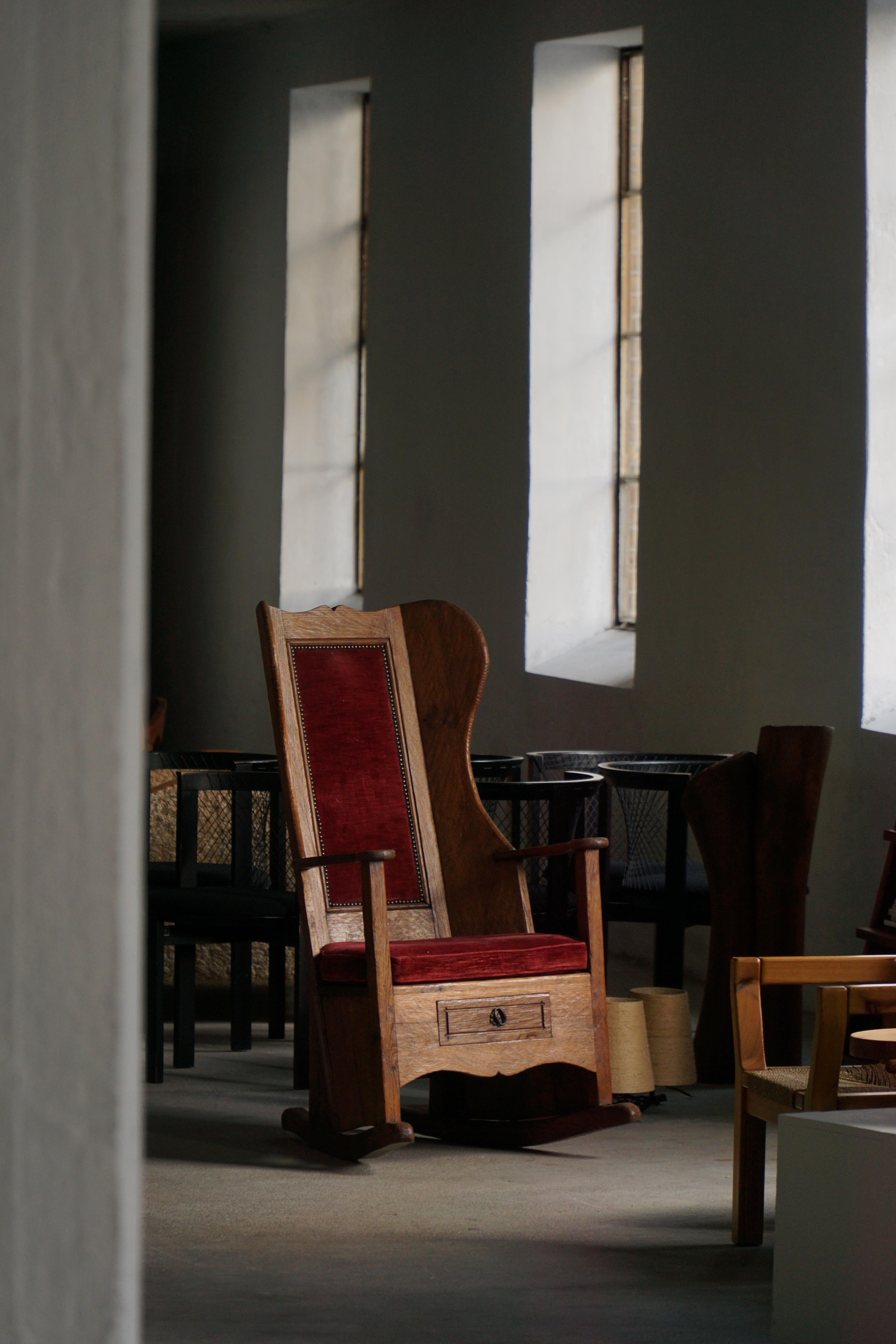 XIXe siècle Ancienne chaise à bascule en agneau anglais avec tapisserie en velours rouge, 19e siècle en vente