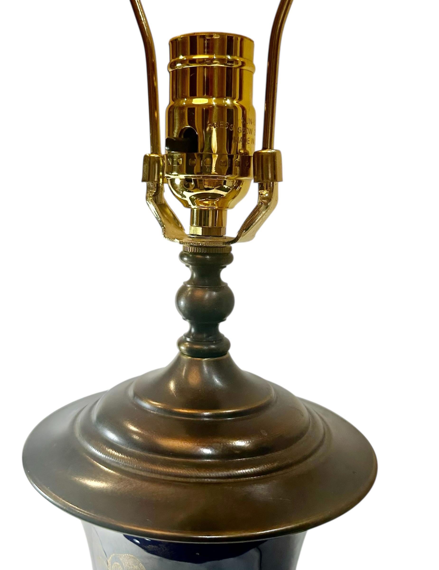 Début du 20ème siècle Lampe anglaise ancienne en vente