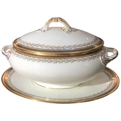 Soupière anglaise ancienne avec dessous d'assiette, vers 1910