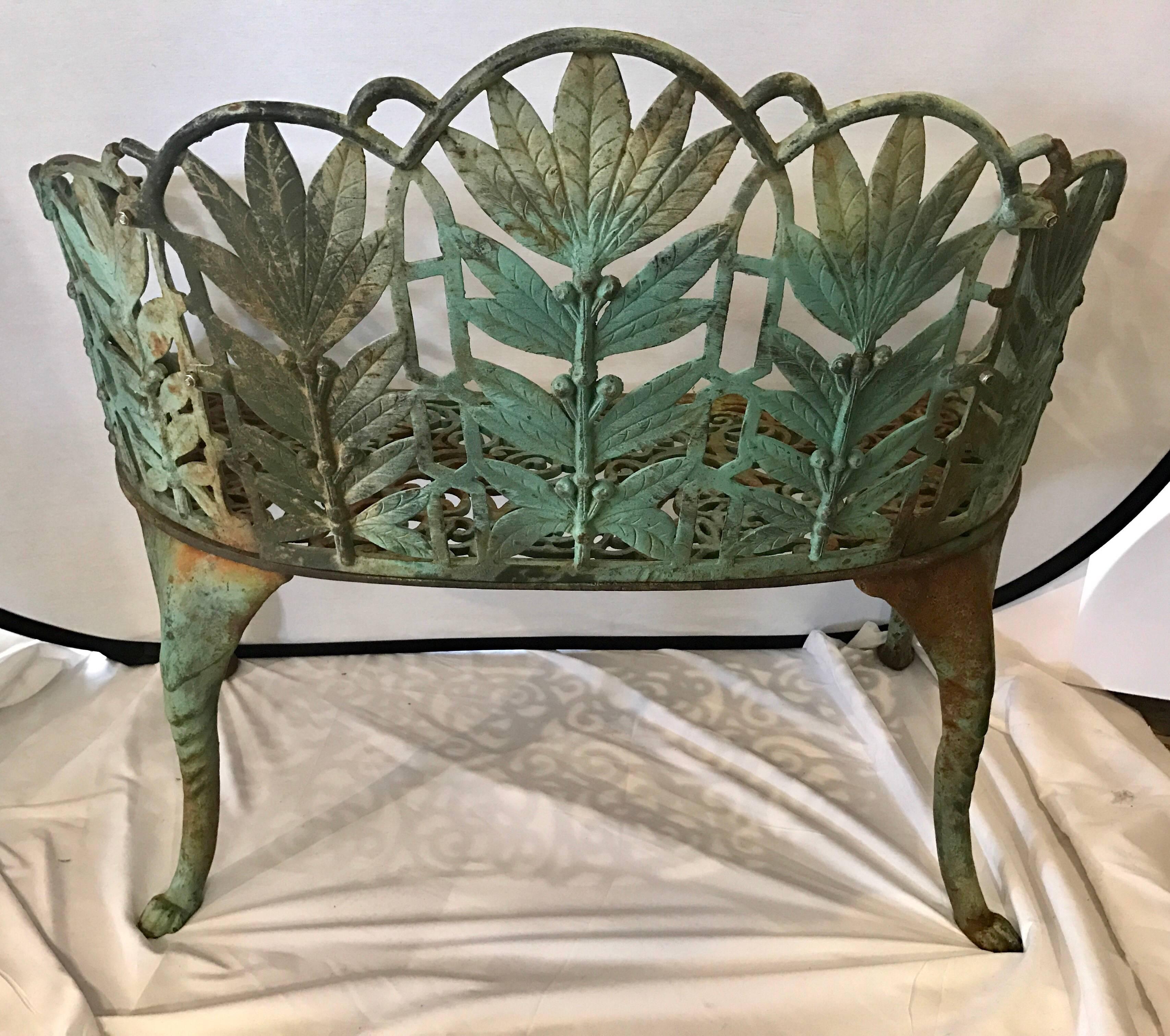 Antique English Late 19th Century Green Cast Iron Laurel Leaves Garden Bench 5