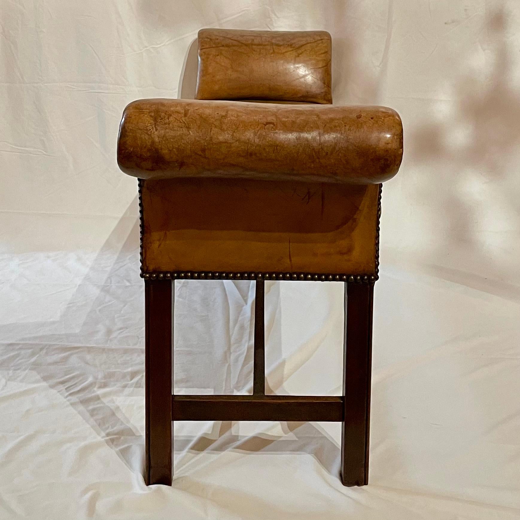 Antica panca inglese in pelle con pelle nuova, circa 1890. in vendita 2