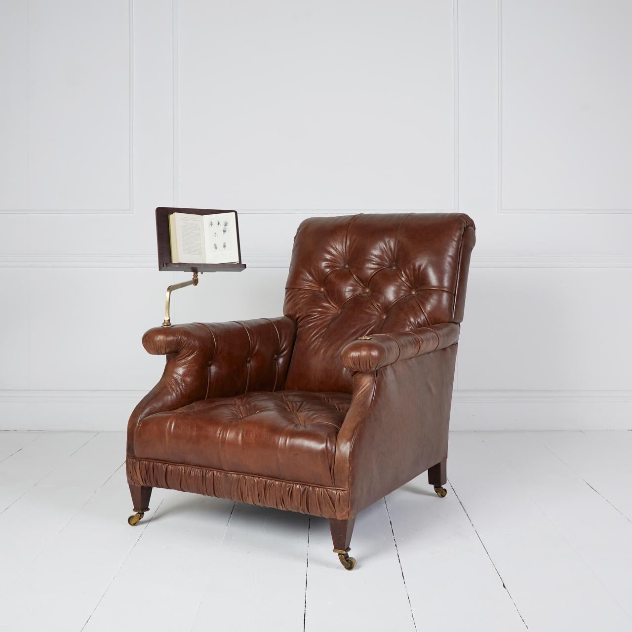 Antiker englischer Bibliothekssessel aus Leder im Angebot 1