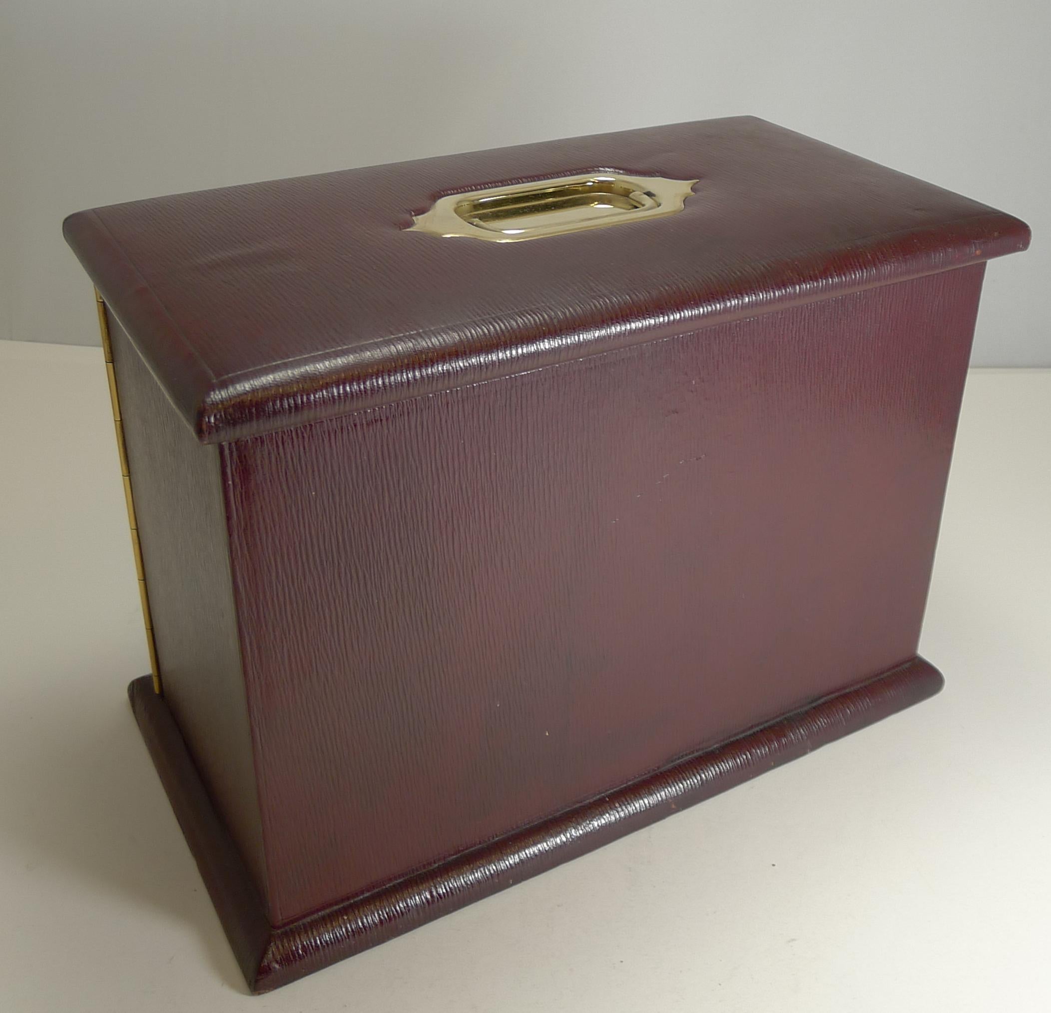 Antique English Leather Stationery Cabinet by Thornhill, Bond Street, circa 1900 4