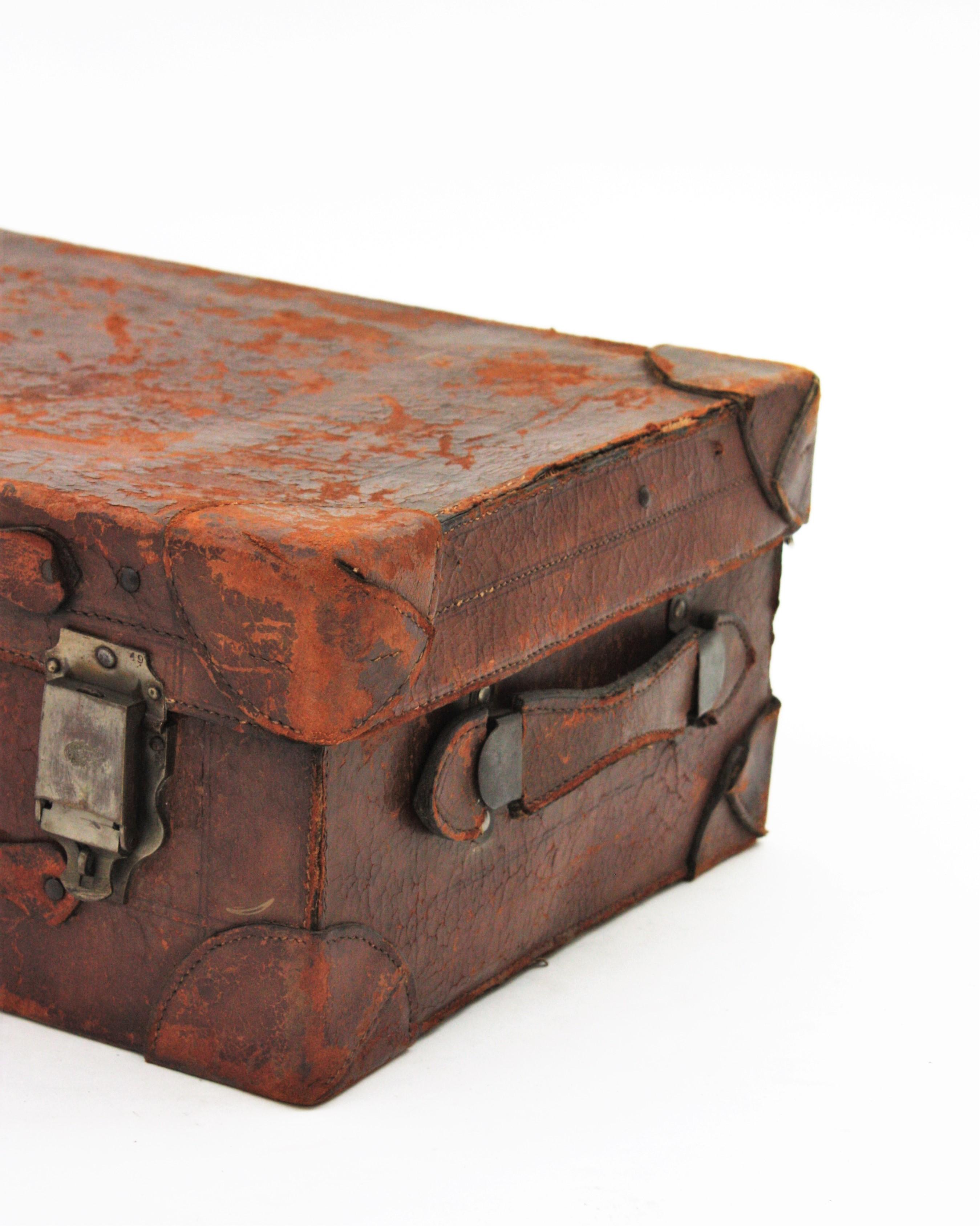 Metal Antique English Leather Suitcase For Sale