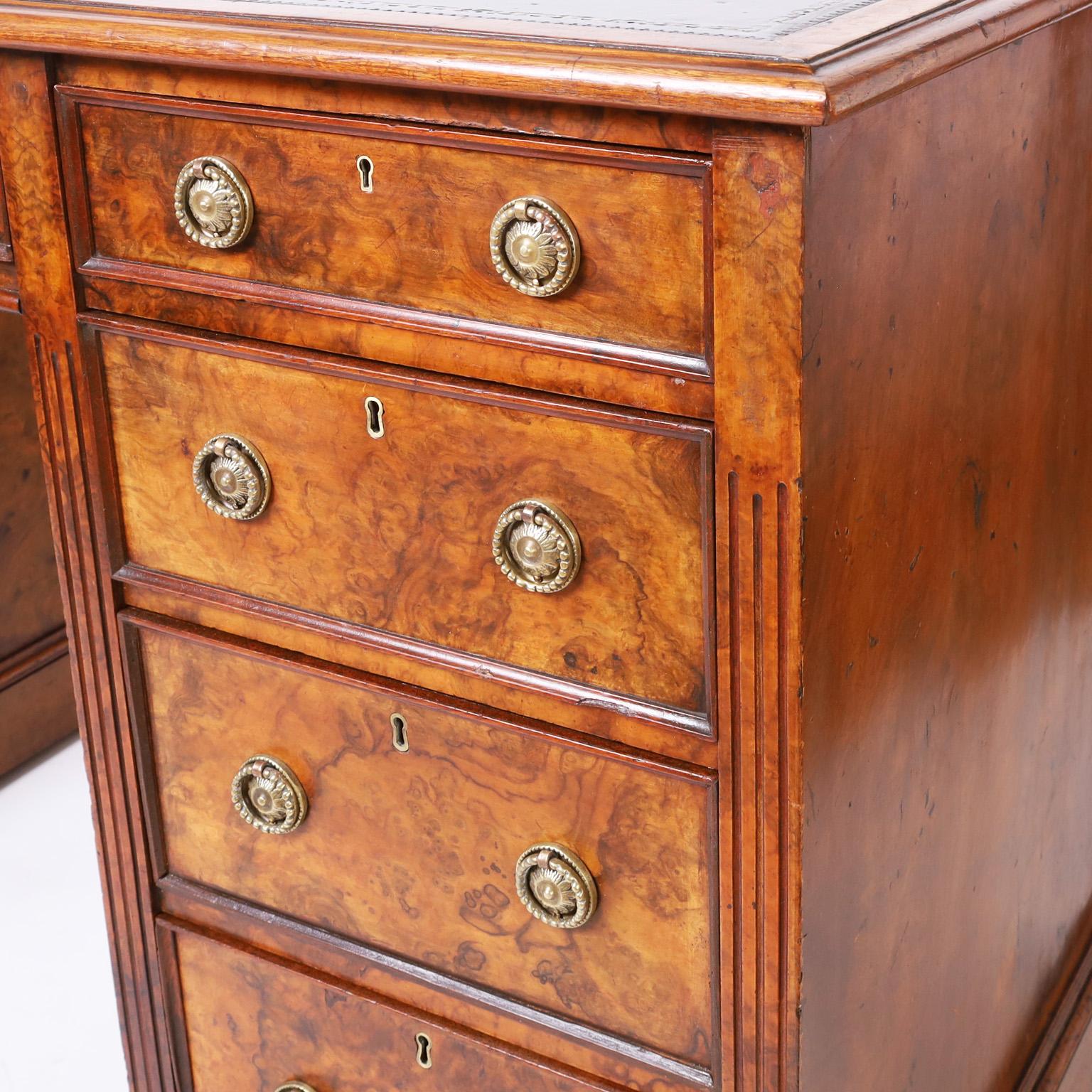 Antique English Leather Top Desk In Good Condition For Sale In Palm Beach, FL