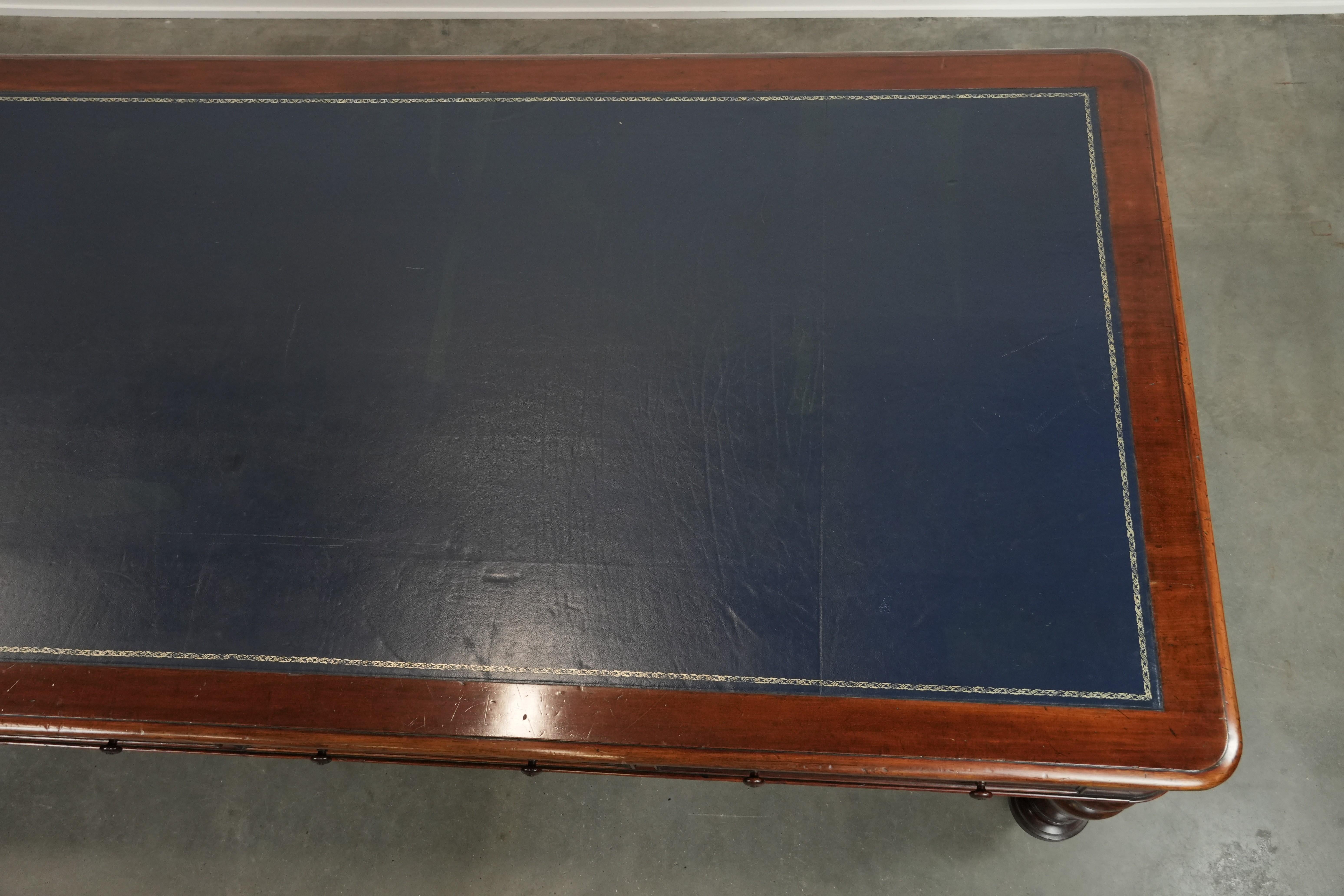 Antique English library table / writing table / desk from the 19th ...
