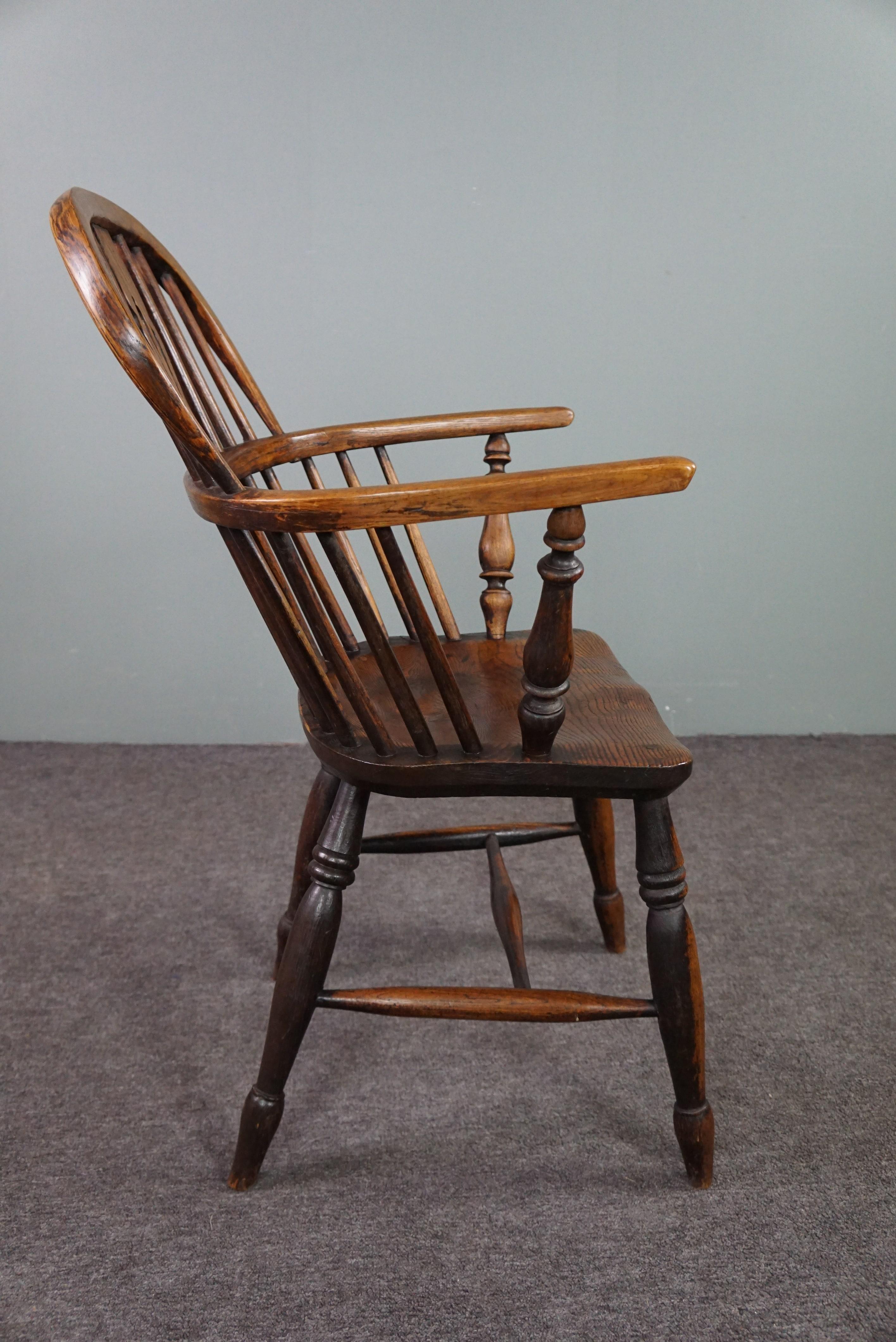 Antiker englischer Windsor-Sessel/Sessel mit niedriger Rückenlehne, 18. Jahrhundert (Handgefertigt) im Angebot