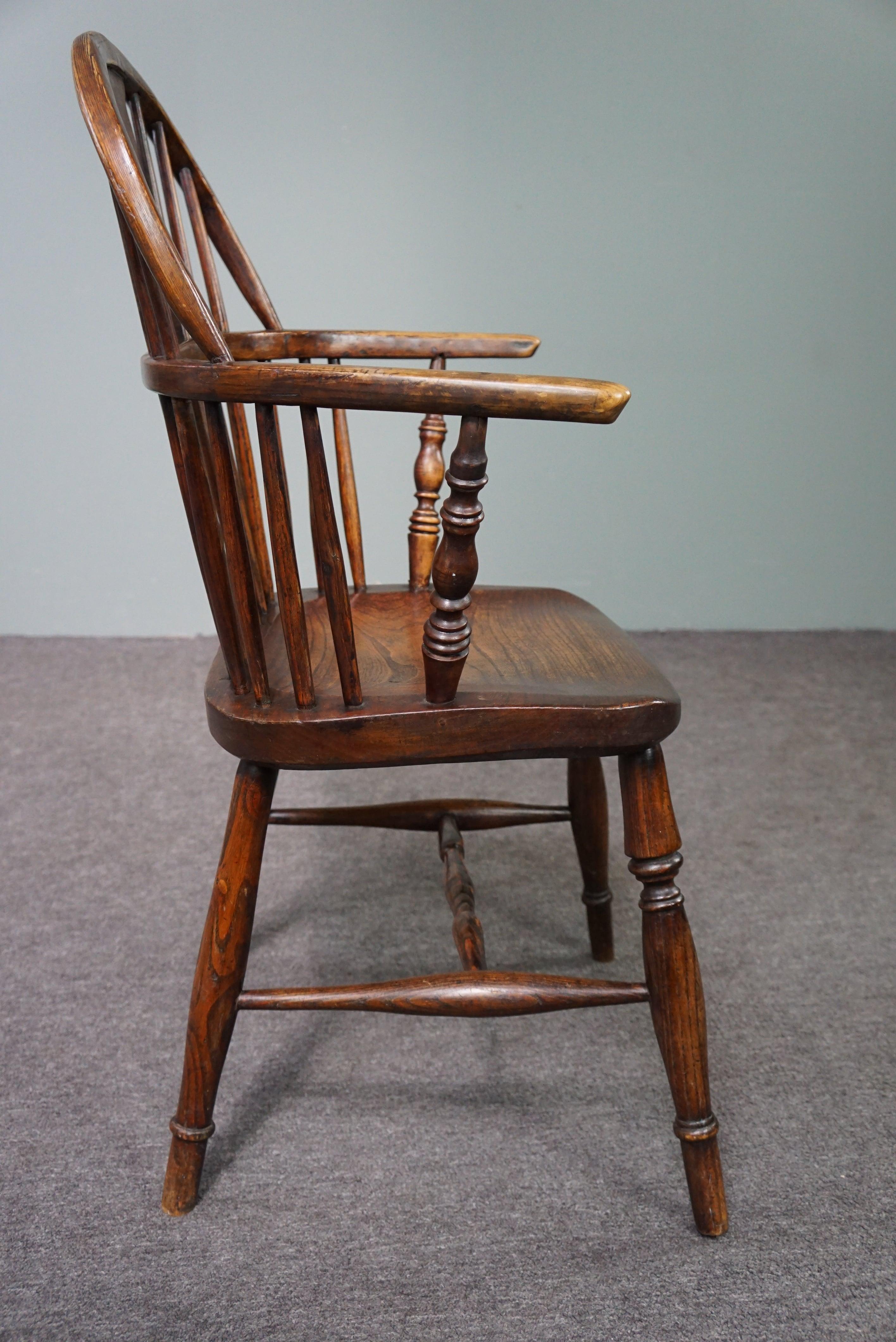 Fait main Ancienne chaise Windsor à dossier bas, 18e siècle en vente