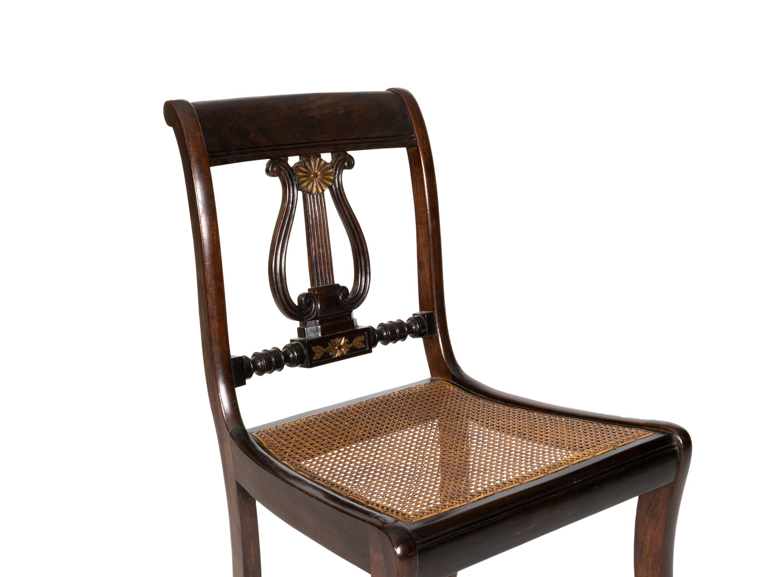 Anglais Ensemble de chaises d'appoint anglaises anciennes à dossier en forme de lyre, 19e siècle en vente