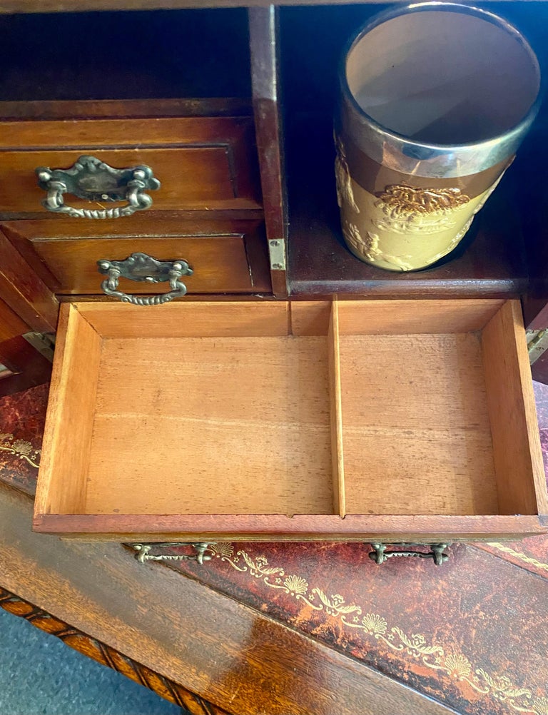 Antique English Mahogany and Beveled Glass Gentleman's Smoking Box, Circa 1900 For Sale 10